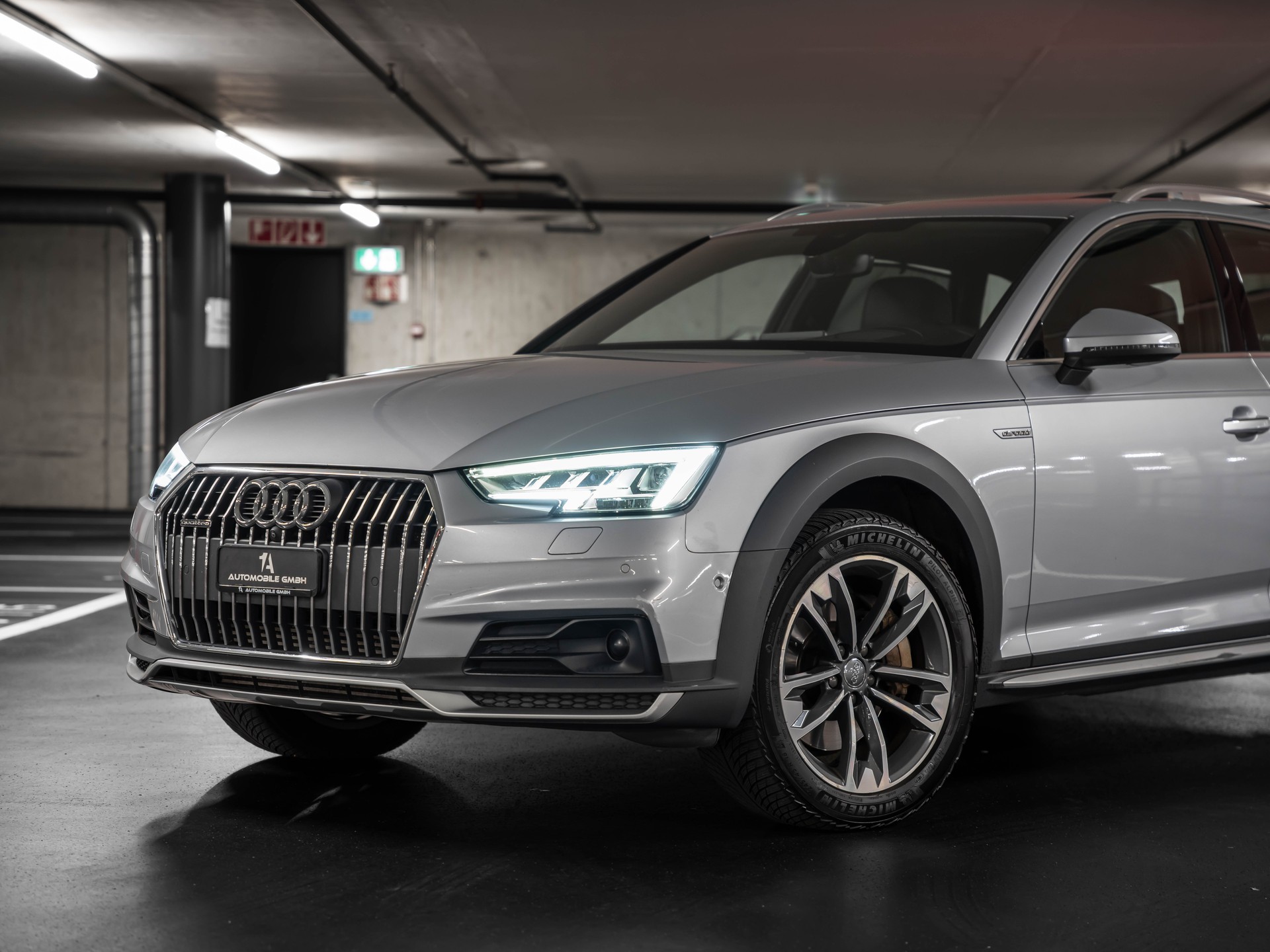 AUDI A4 allroad 3.0 TDI quattro tiptronic-image-1
