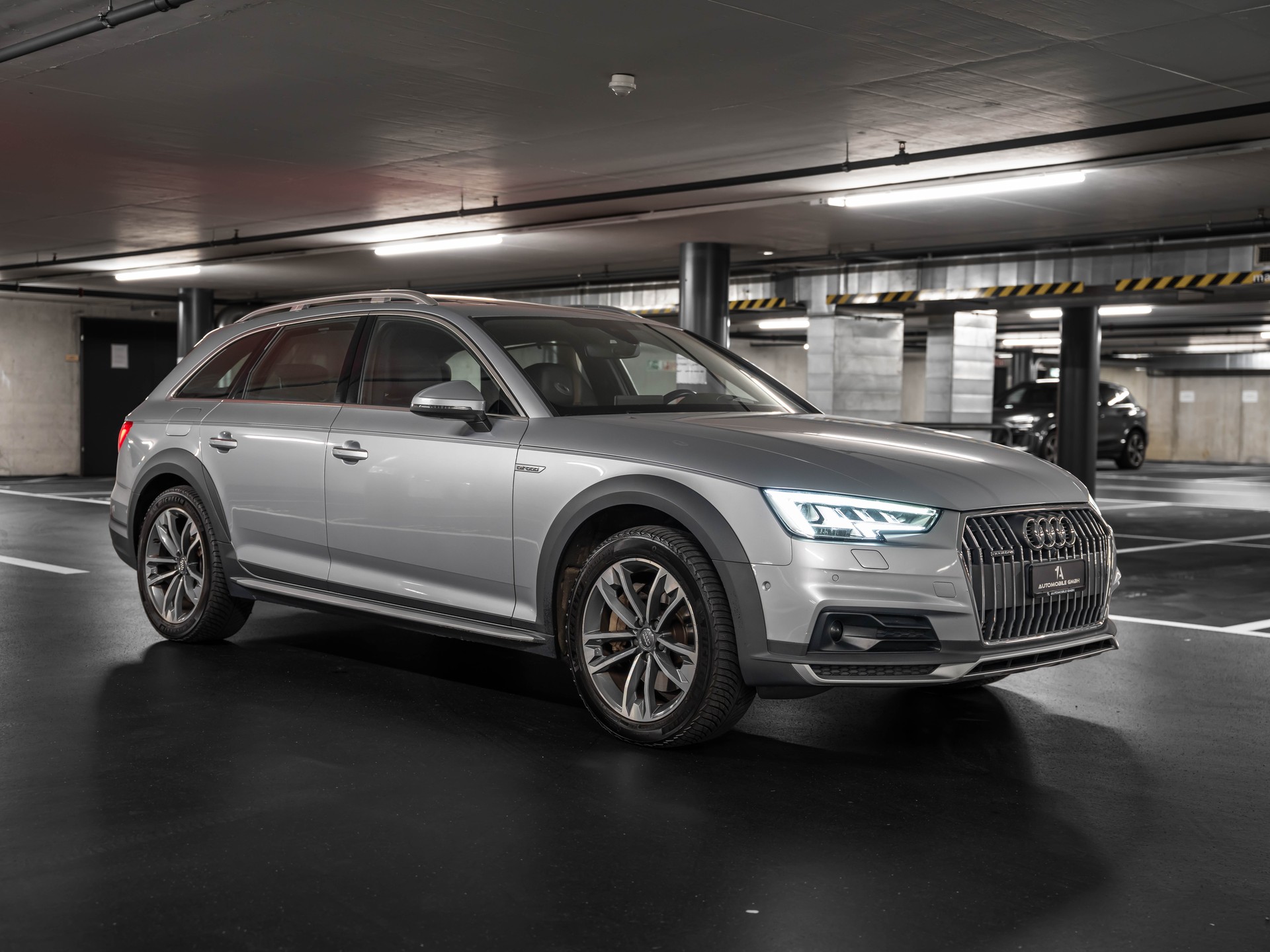 AUDI A4 allroad 3.0 TDI quattro tiptronic-image-11