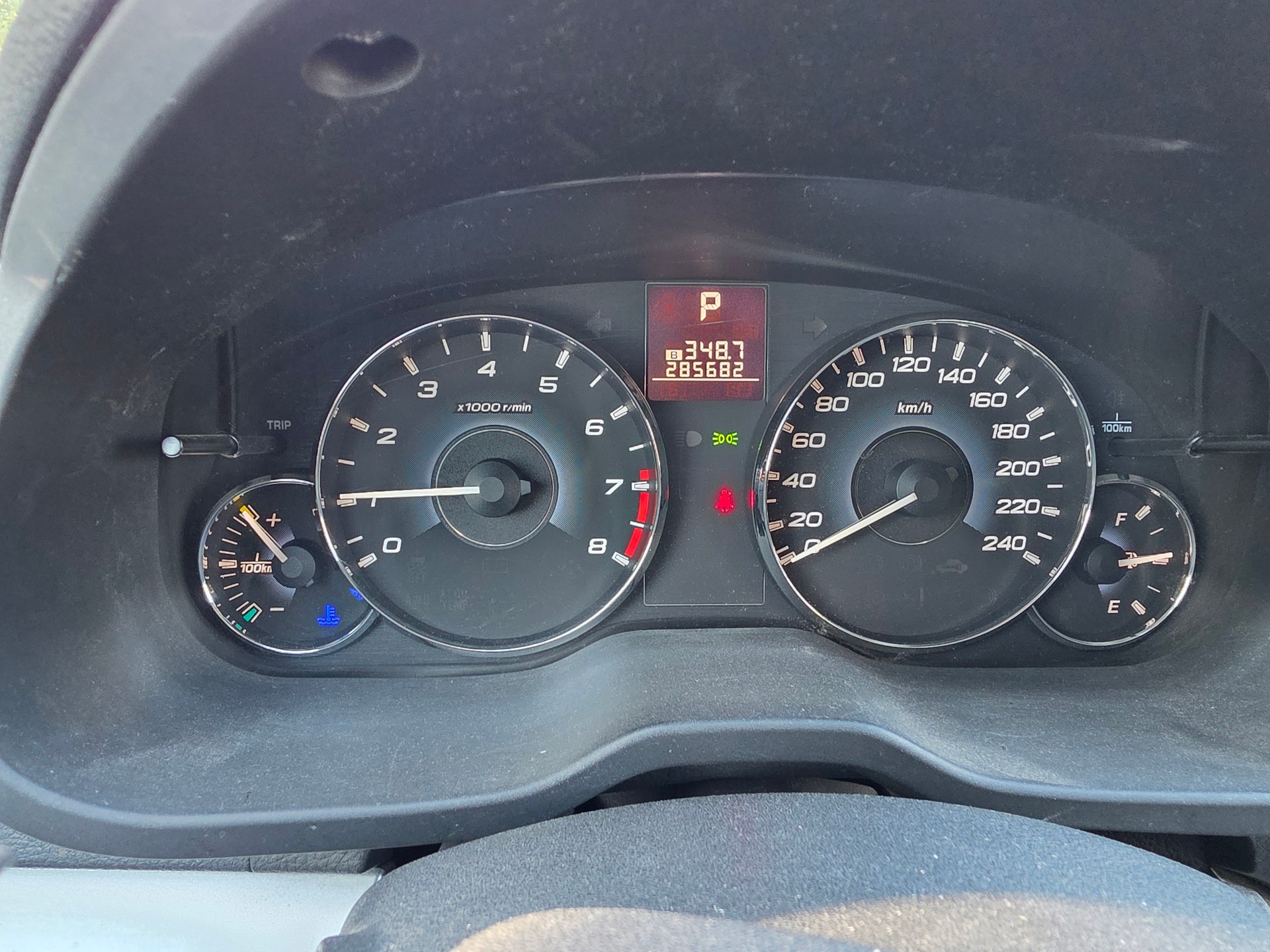 SUBARU Legacy 2.0i Limited AWD Lineartronic-image-8