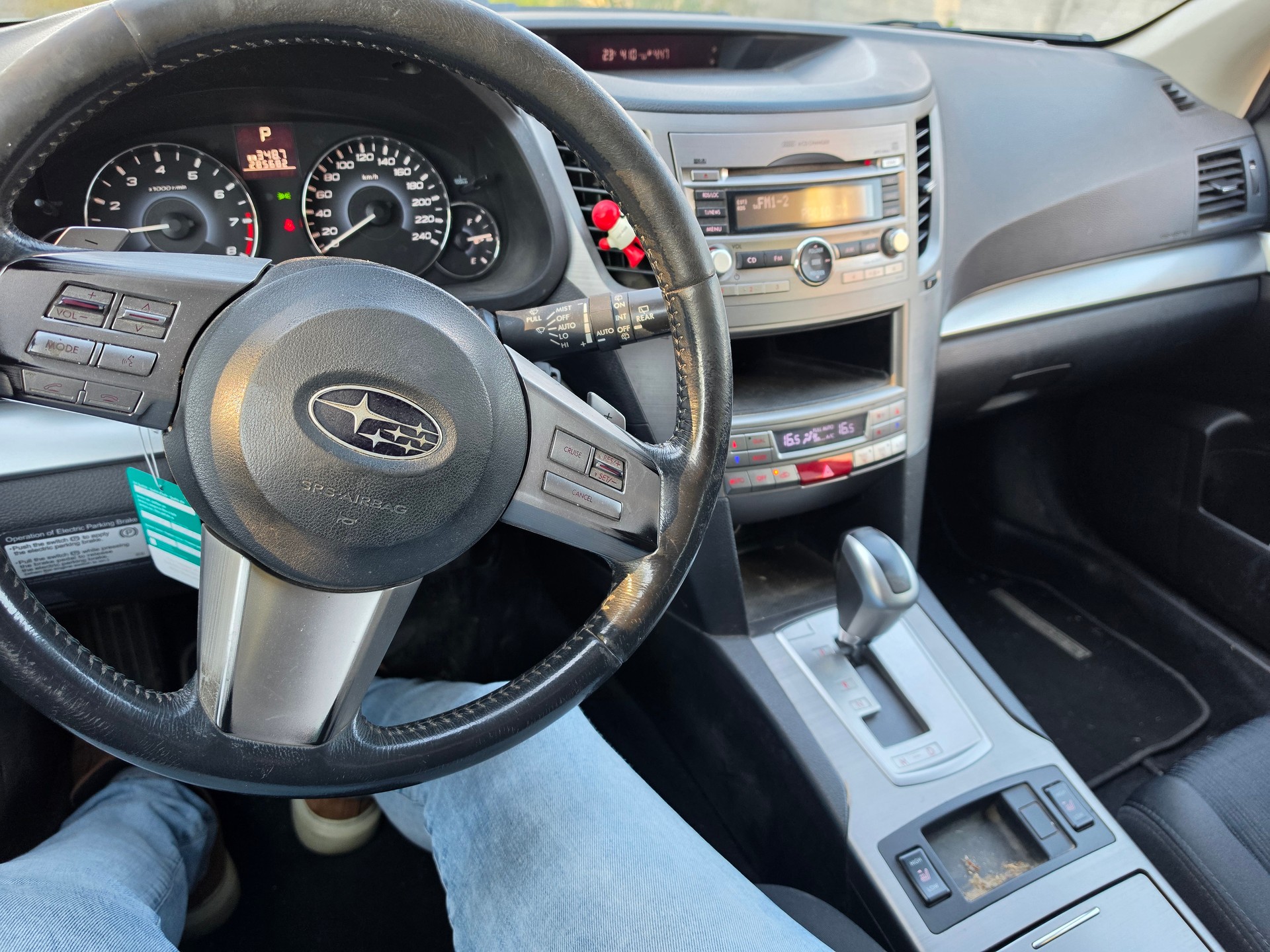 SUBARU Legacy 2.0i Limited AWD Lineartronic-image-9