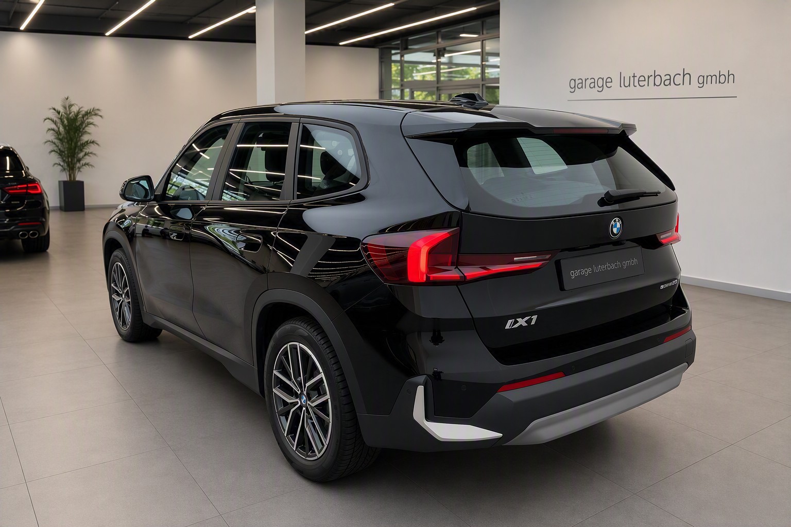 BMW iX1 Sport eDrive 20-image-1