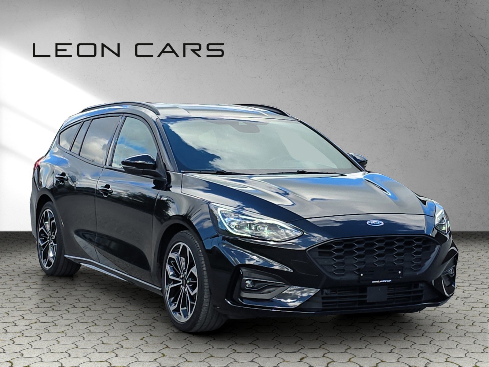 FORD Focus 1.5 SCTi ST Line X Automatic-image-2