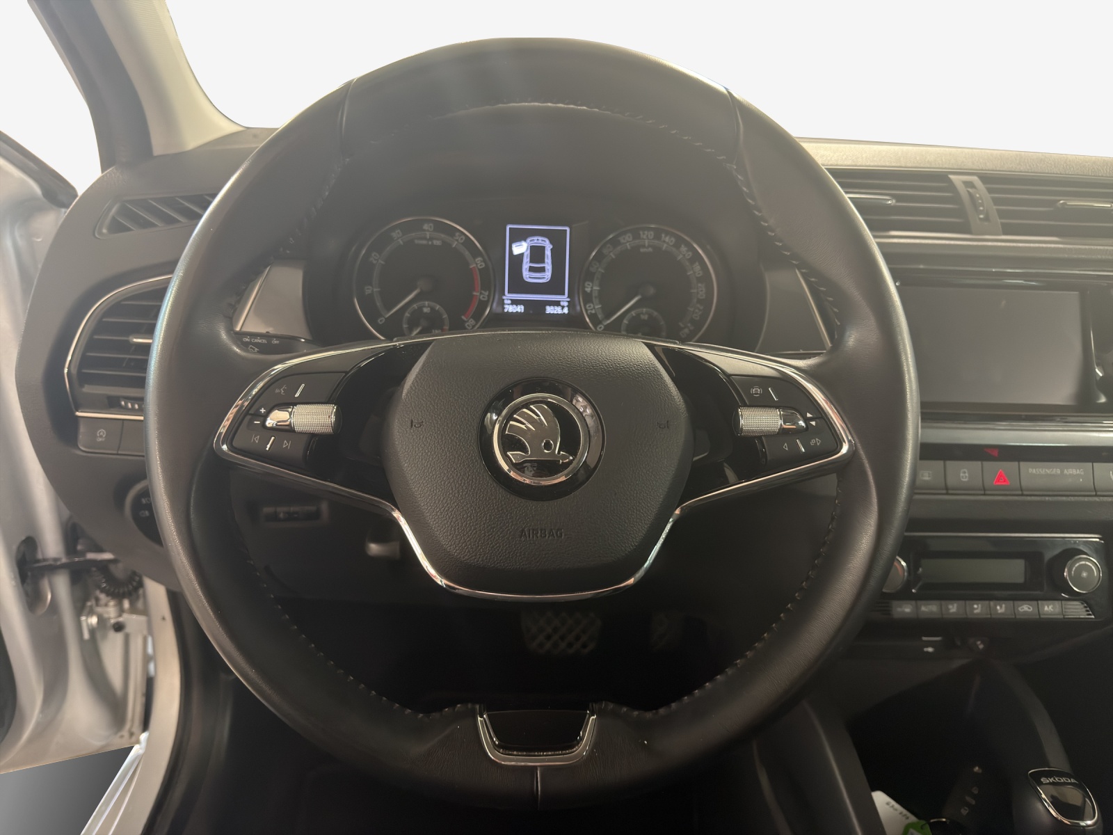 SKODA Fabia Combi 1.0 TSI Clever DSG-image-9