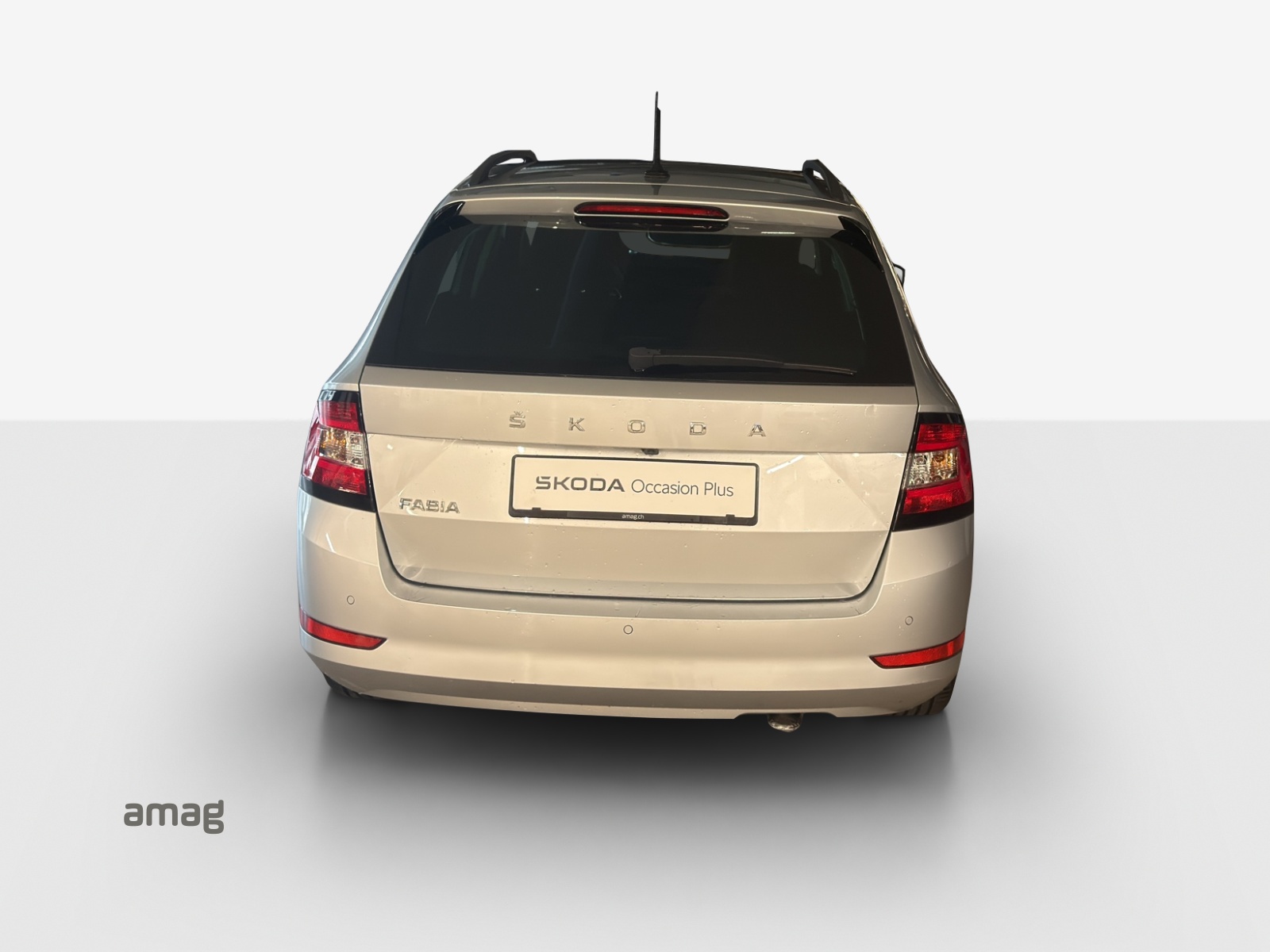 SKODA Fabia Combi 1.0 TSI Clever DSG-image-3