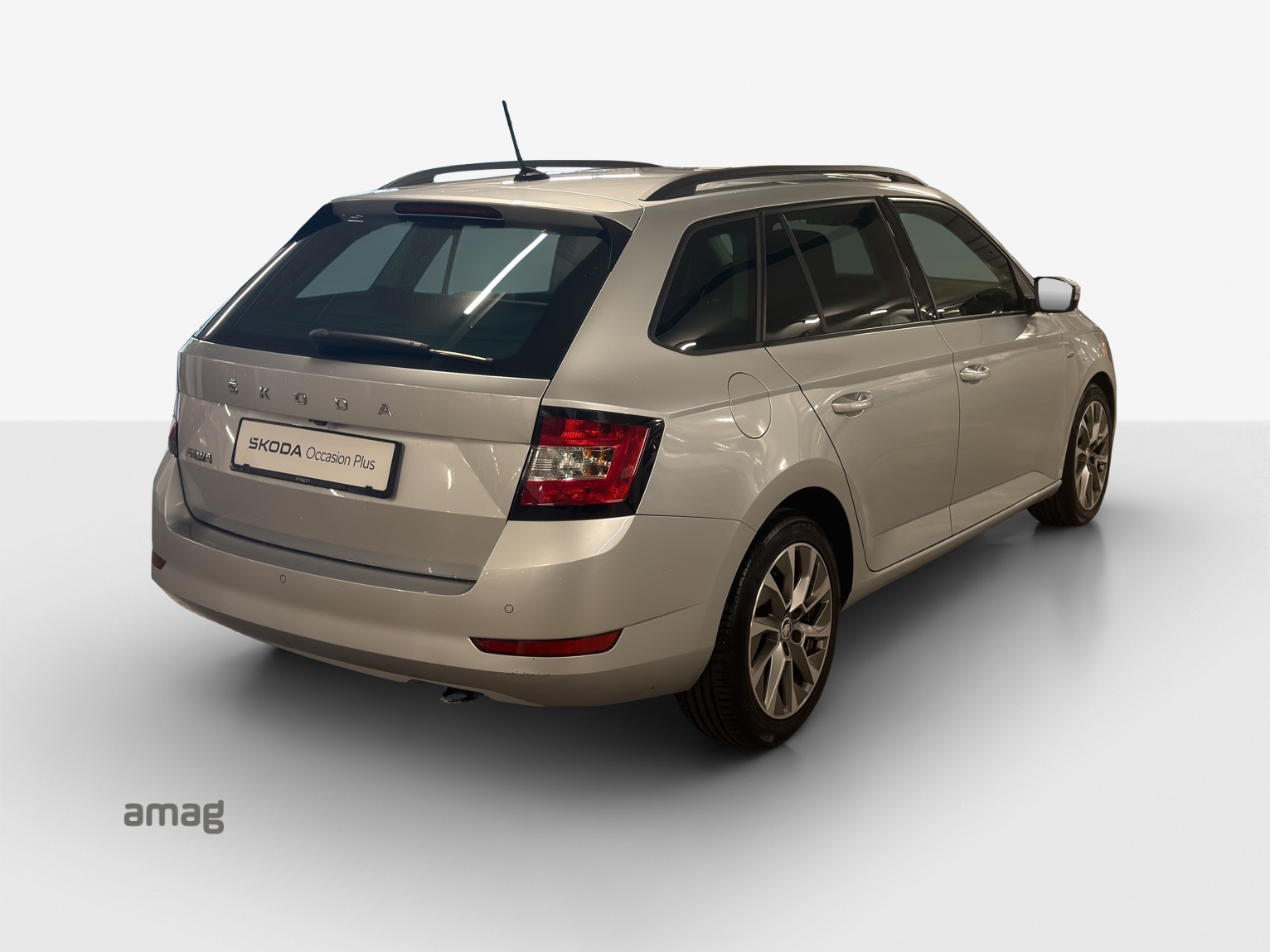 SKODA Fabia Combi 1.0 TSI Clever DSG-image-4