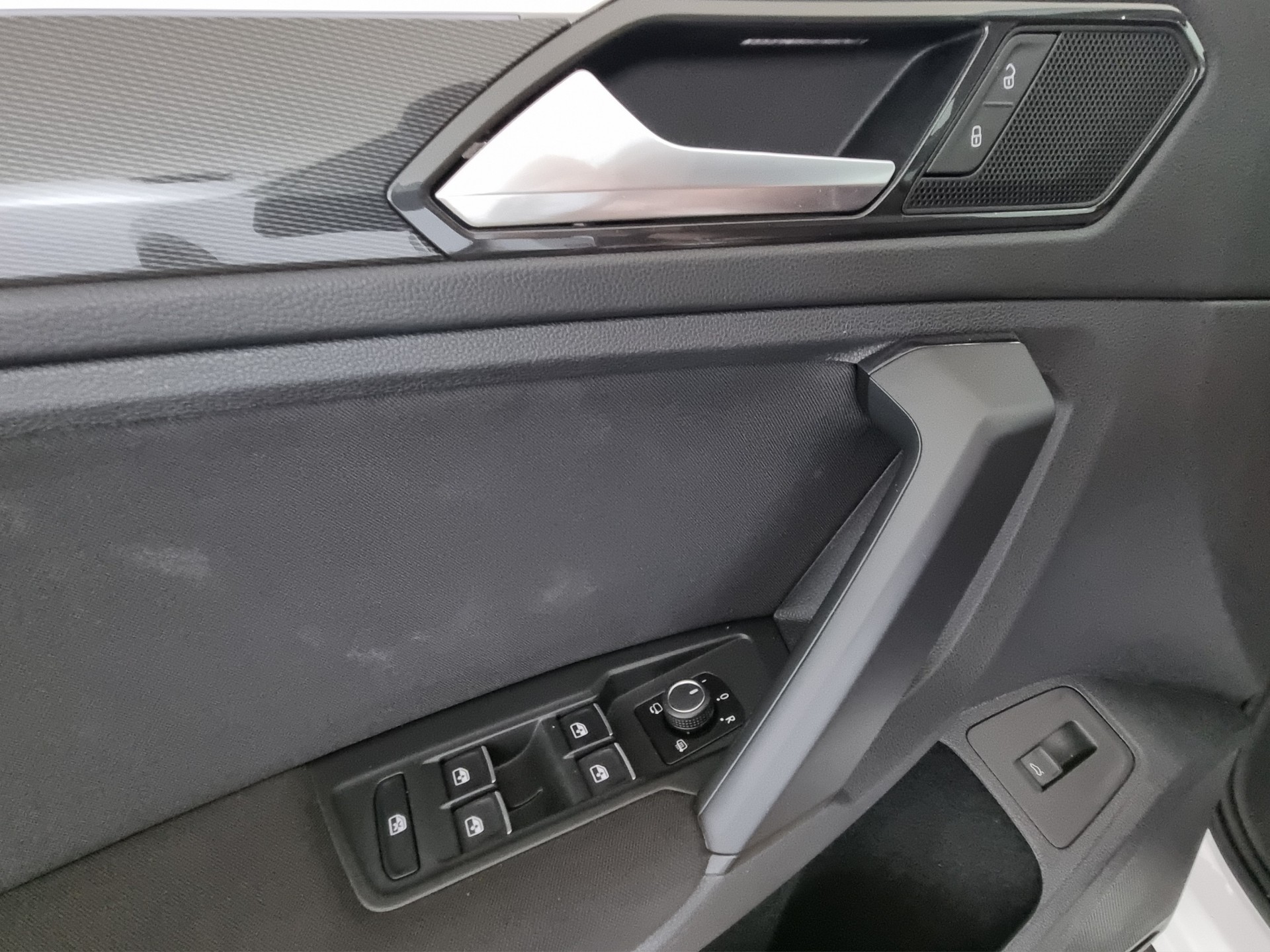 VW Tiguan 1.4 TSI Comfortline DSG-image-11