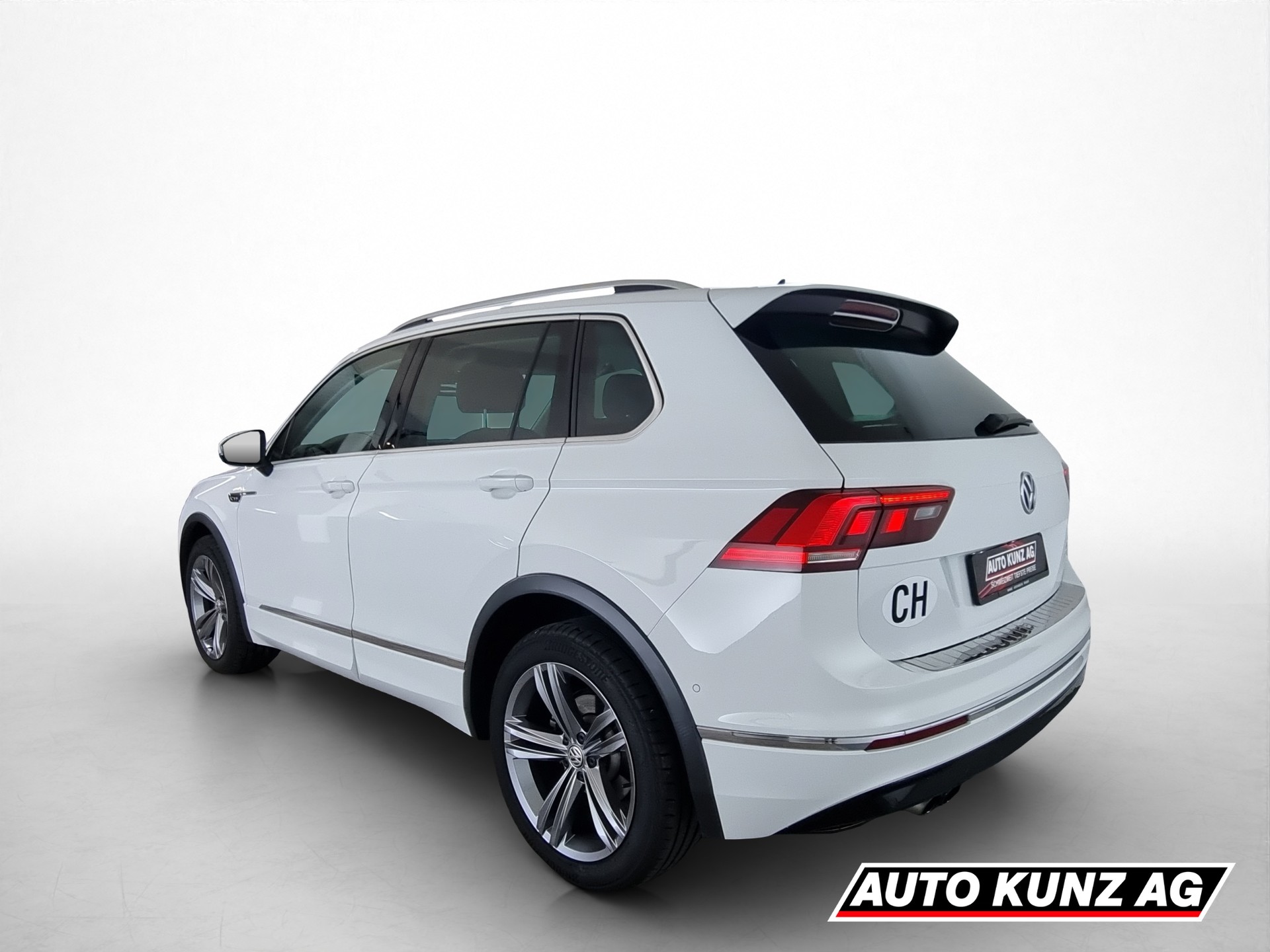 VW Tiguan 1.4 TSI Comfortline DSG-image-3