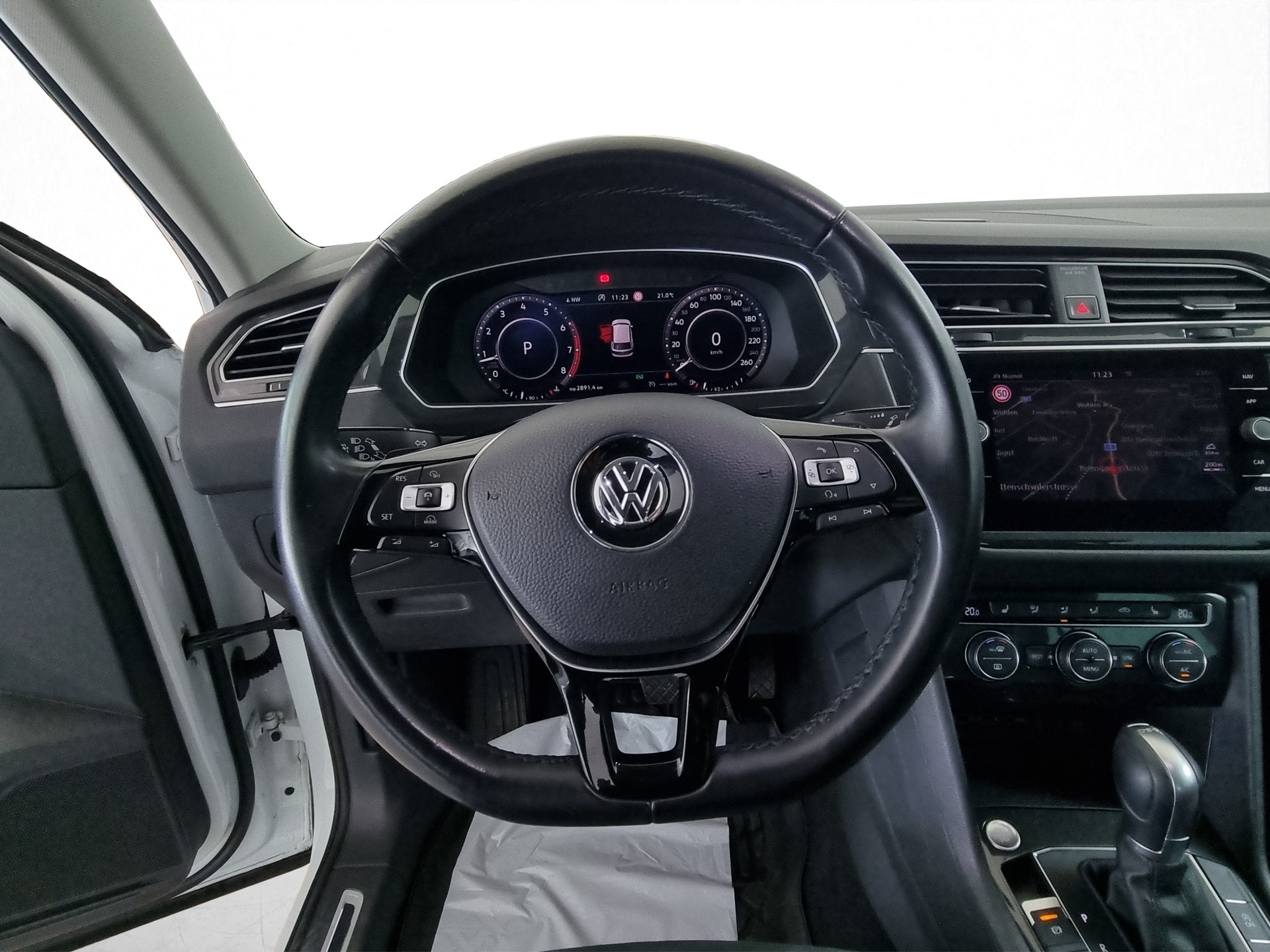 VW Tiguan 1.4 TSI Comfortline DSG-image-8