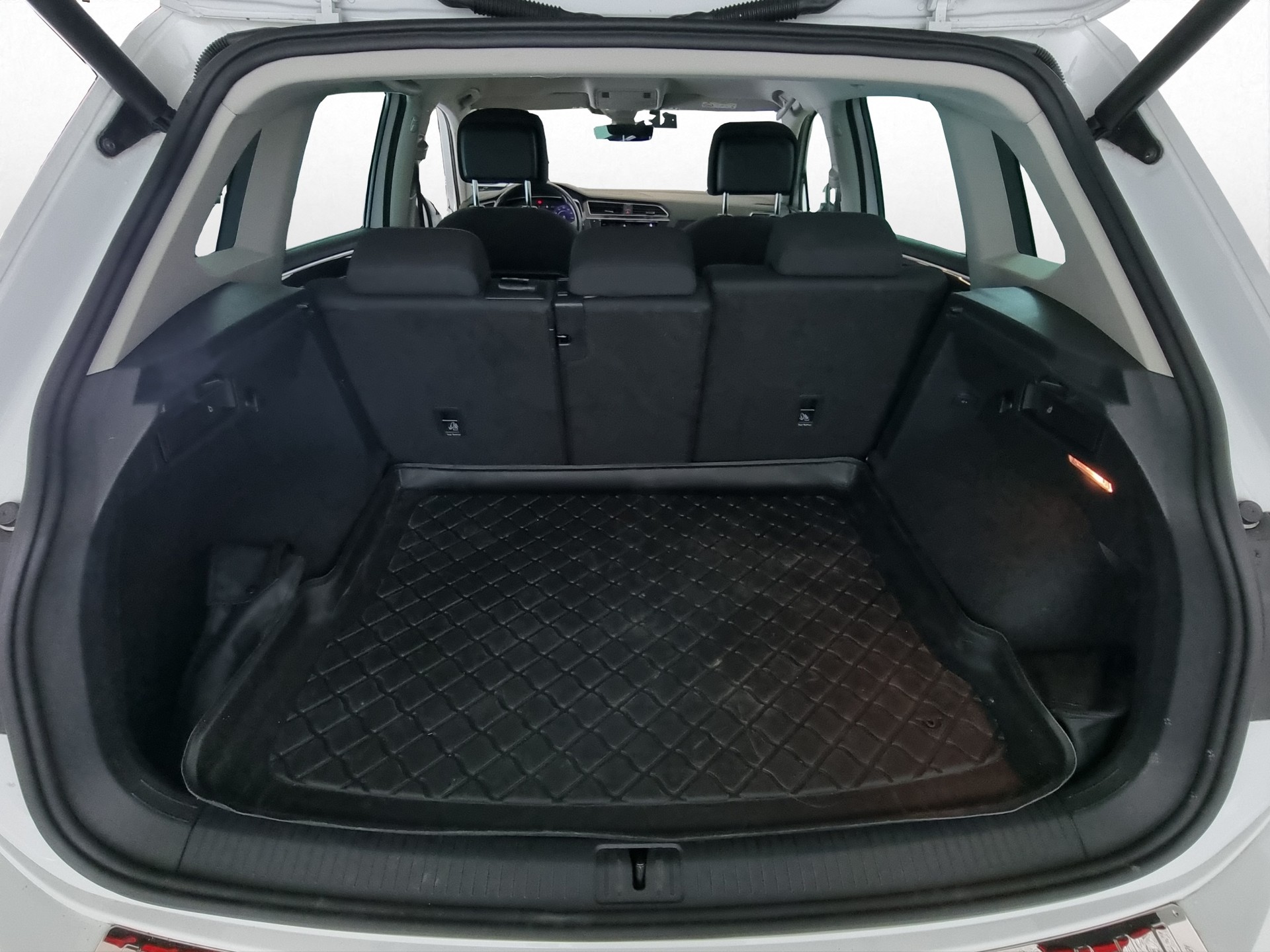 VW Tiguan 1.4 TSI Comfortline DSG-image-15