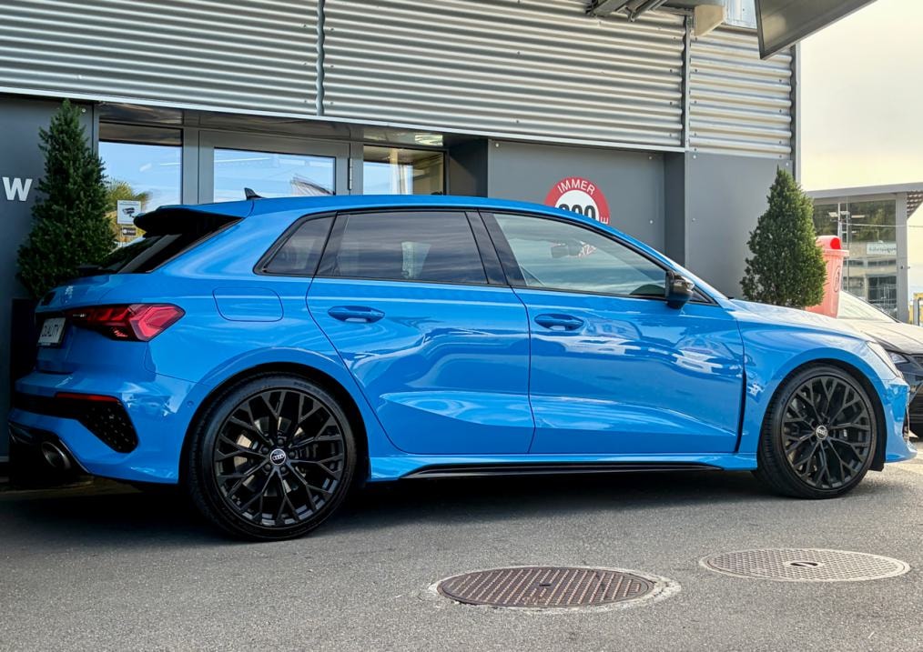 AUDI RS3 Sportback 2.5 TSi quattro-image-2