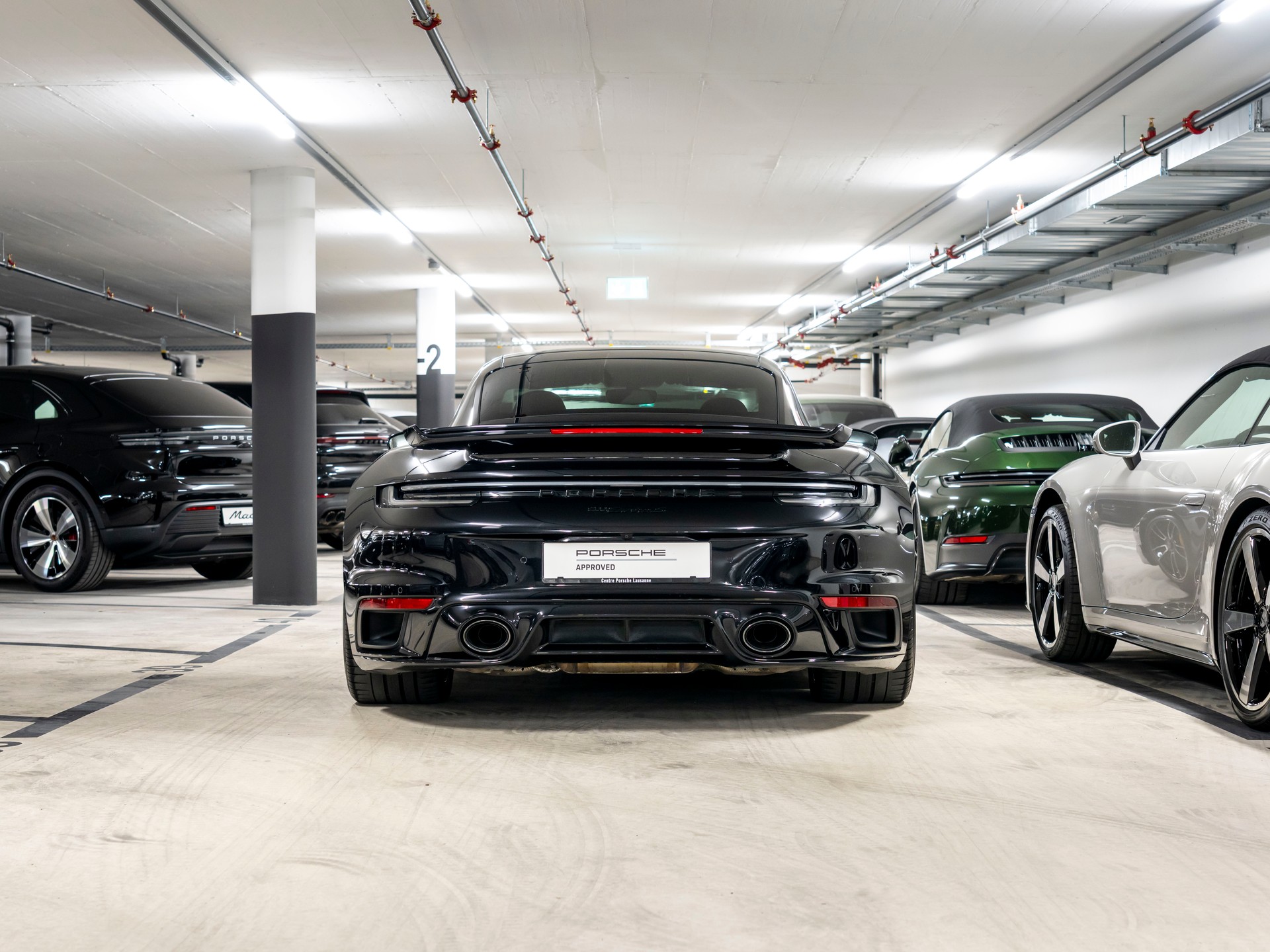 PORSCHE 911 Turbo S PDK-image-4