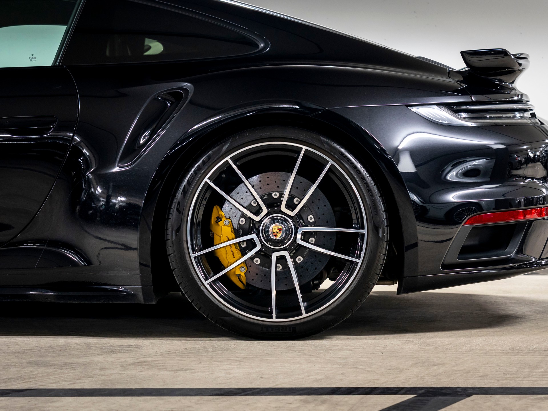 PORSCHE 911 Turbo S PDK-image-8