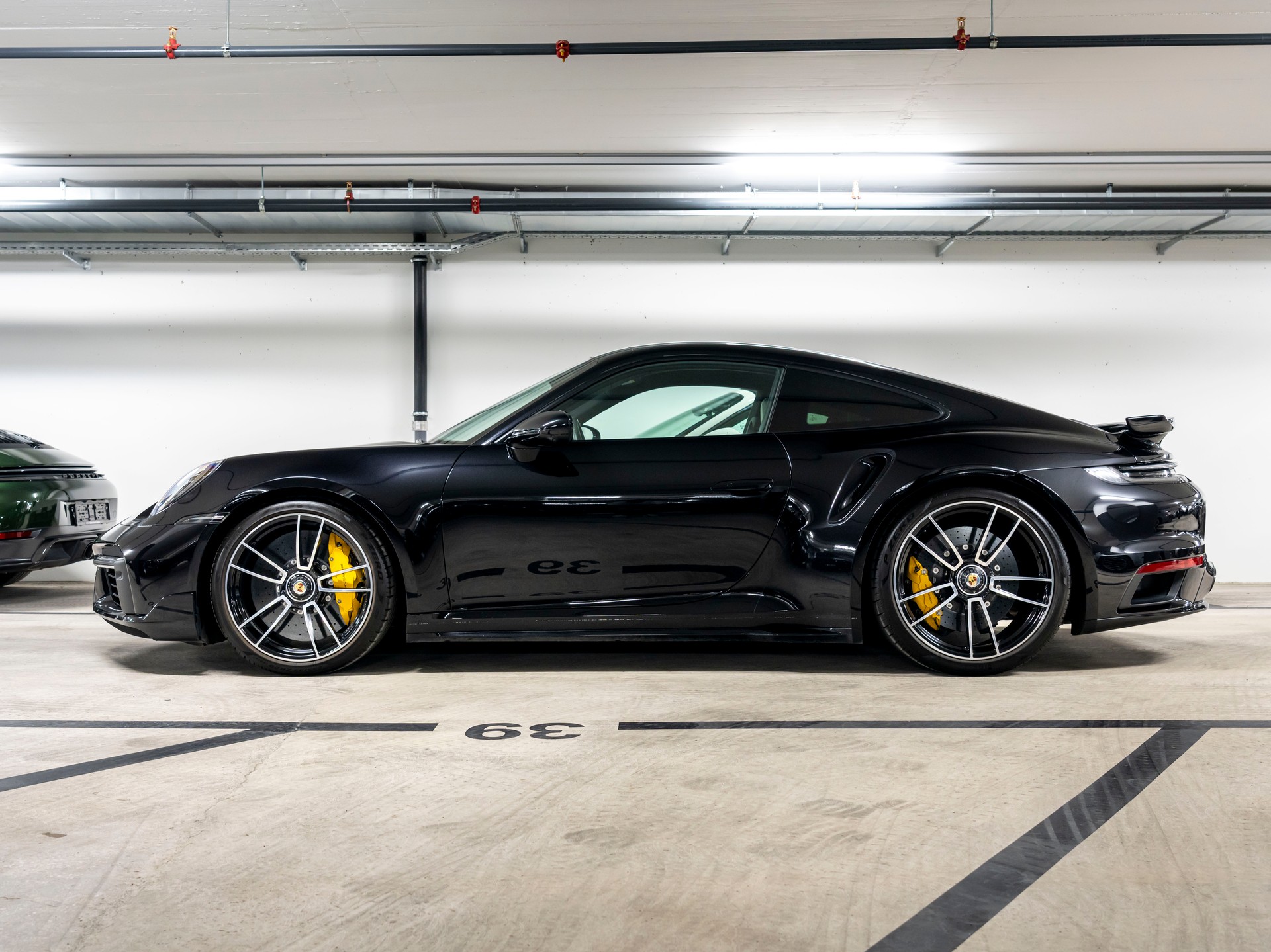 PORSCHE 911 Turbo S PDK-image-1