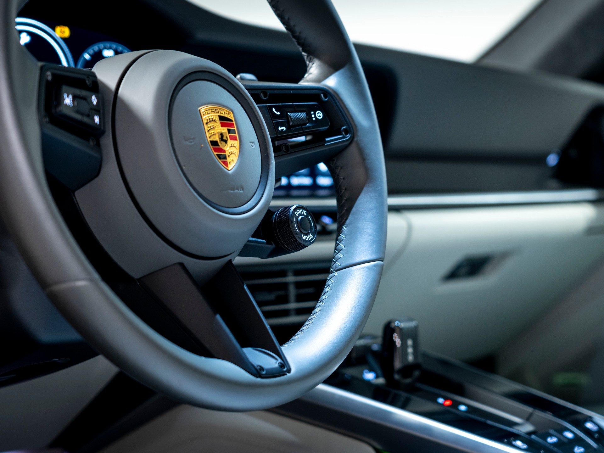 PORSCHE 911 Turbo S PDK-image-15