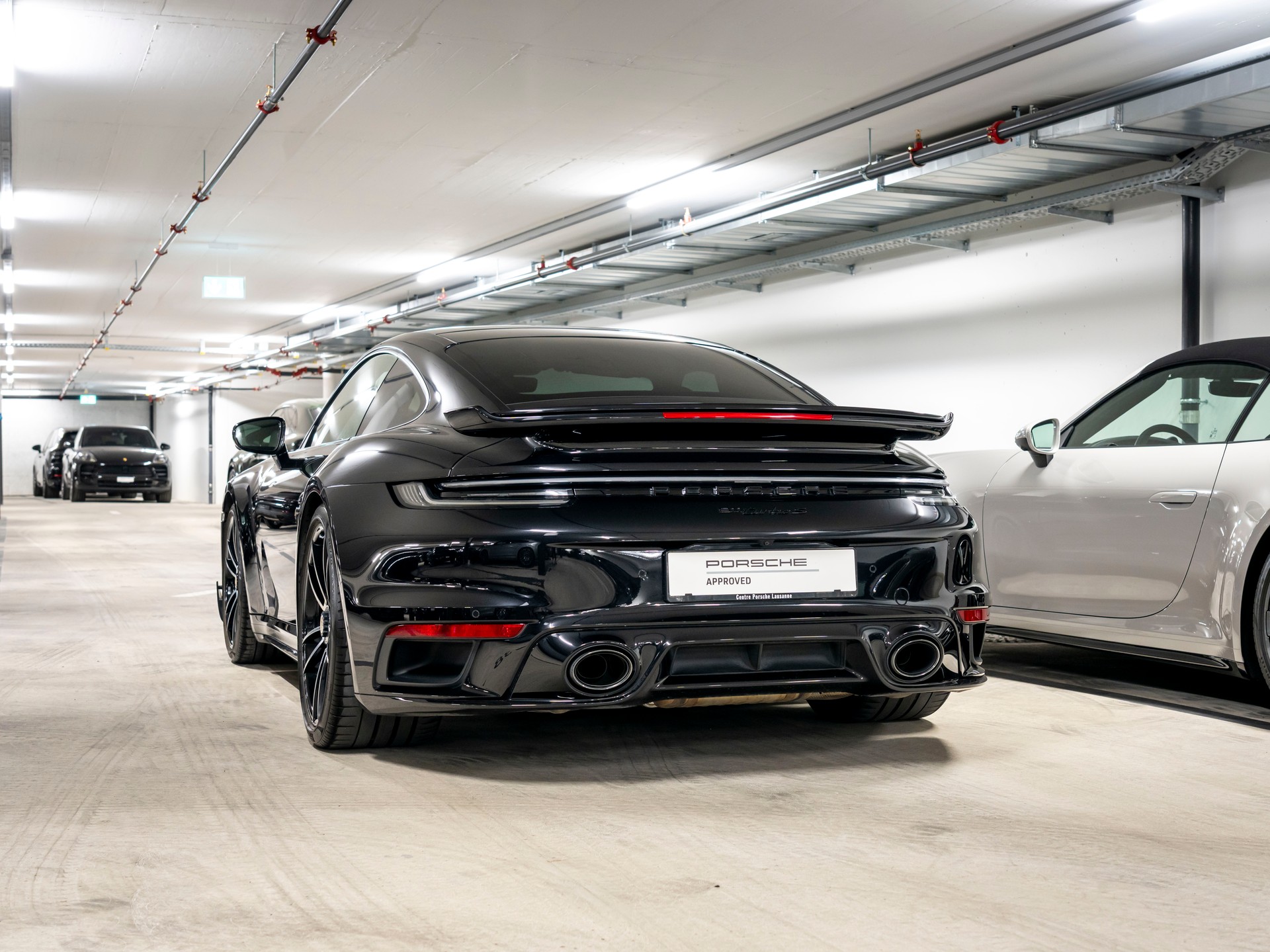 PORSCHE 911 Turbo S PDK-image-2
