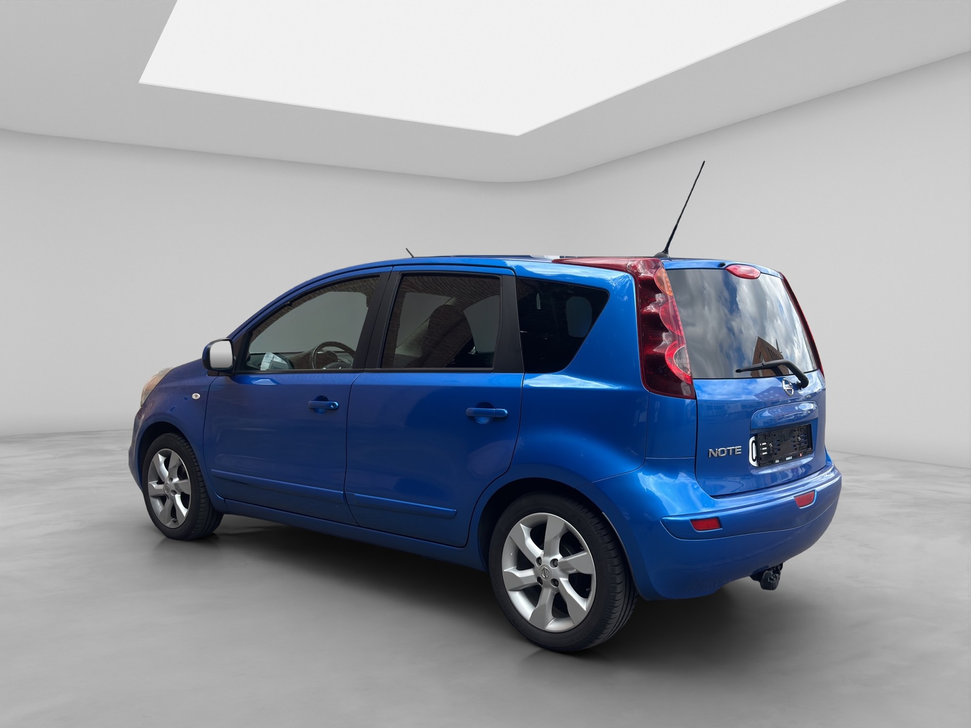 NISSAN Note 1.6 i-Way Automatic-image-3