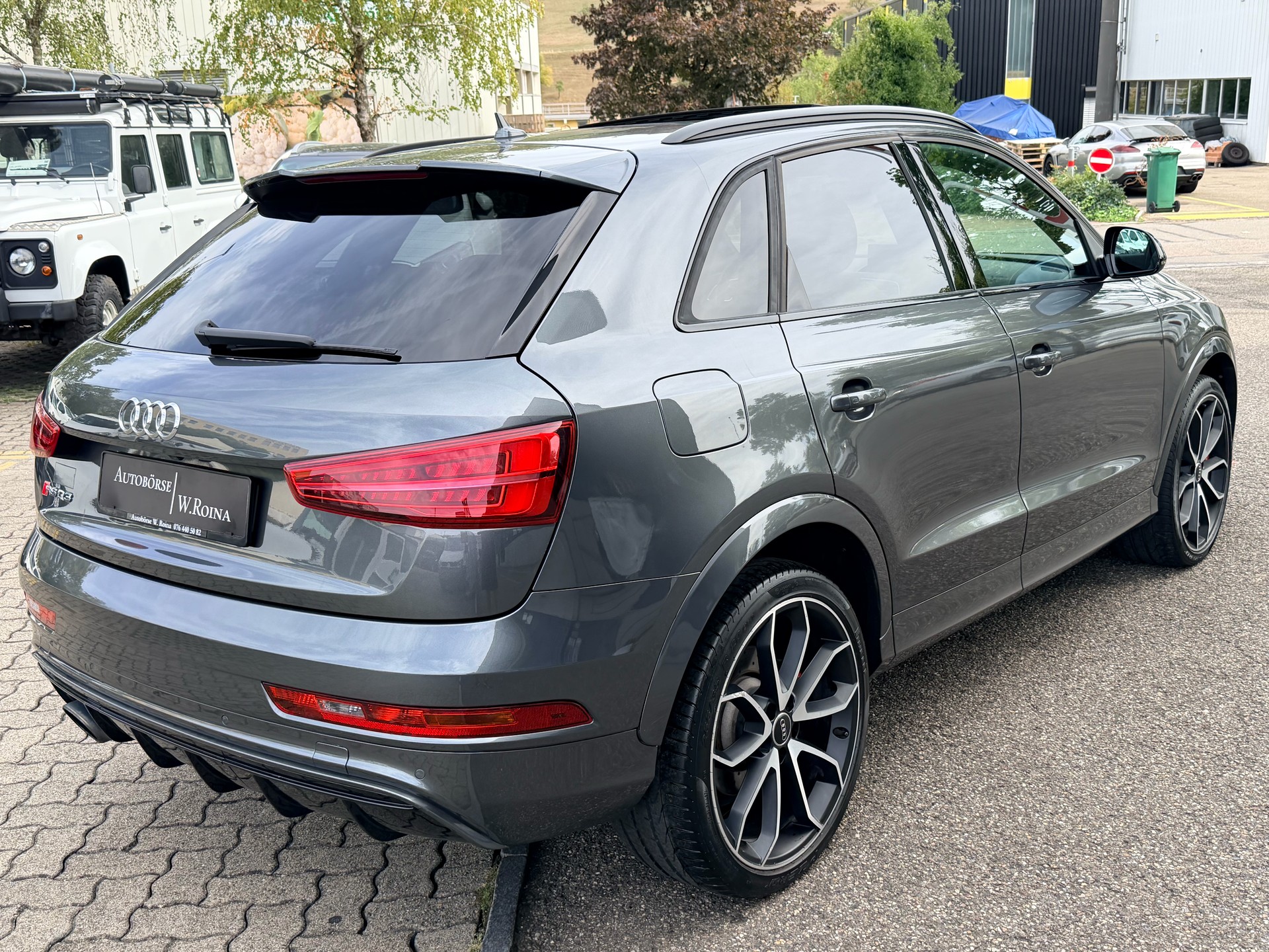 AUDI RS Q3 2.5 TFSI performance quattro S-tronic-showroom-element-2