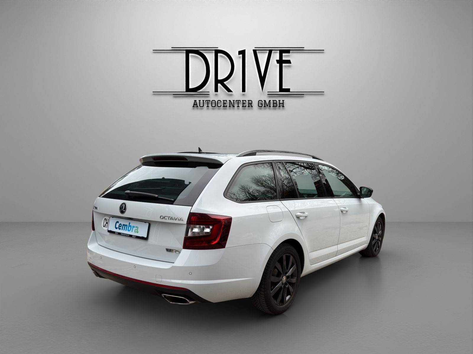 SKODA Octavia Combi 2.0 TSI RS DSG-image-4