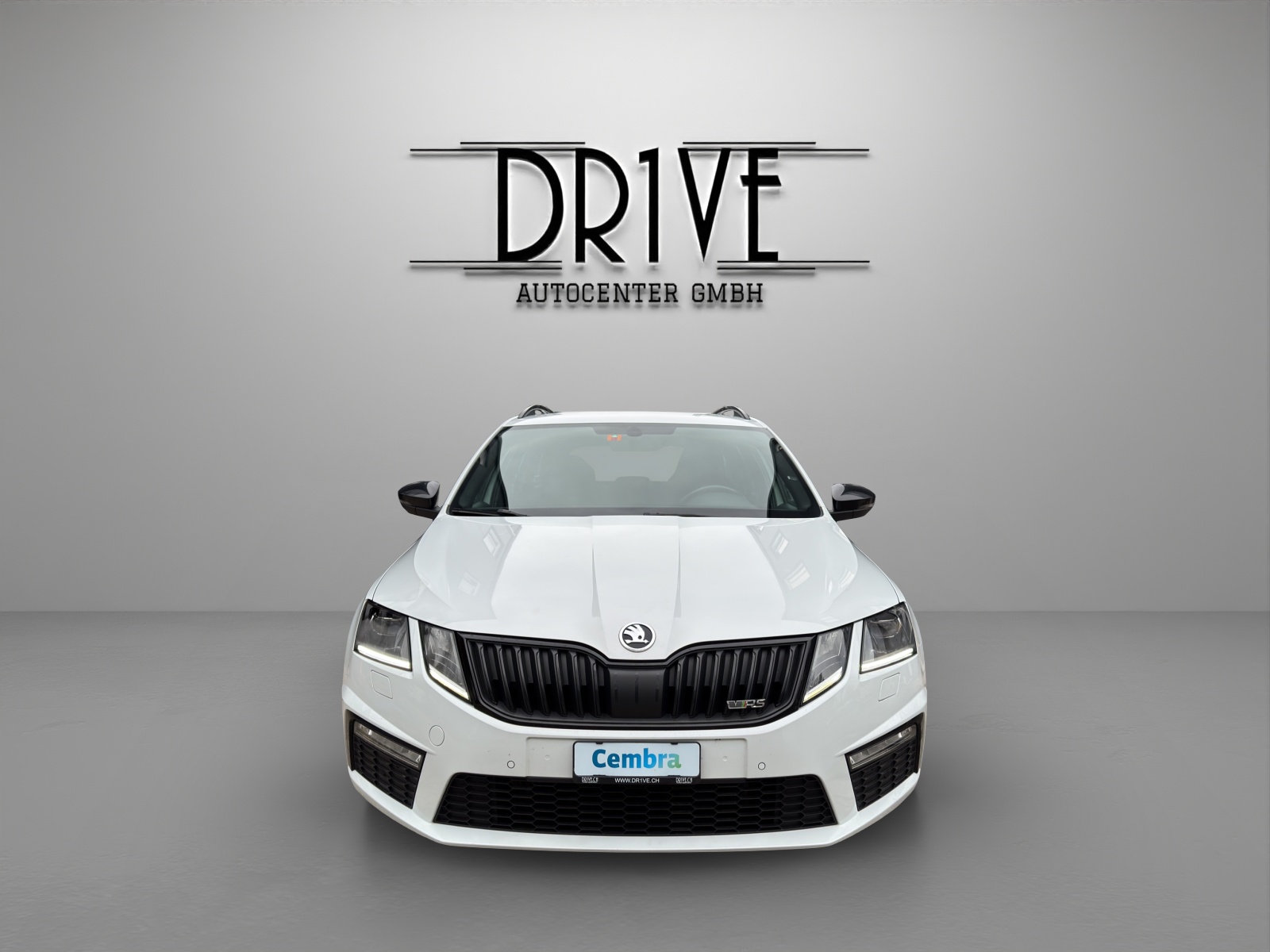 SKODA Octavia Combi 2.0 TSI RS DSG-image-1