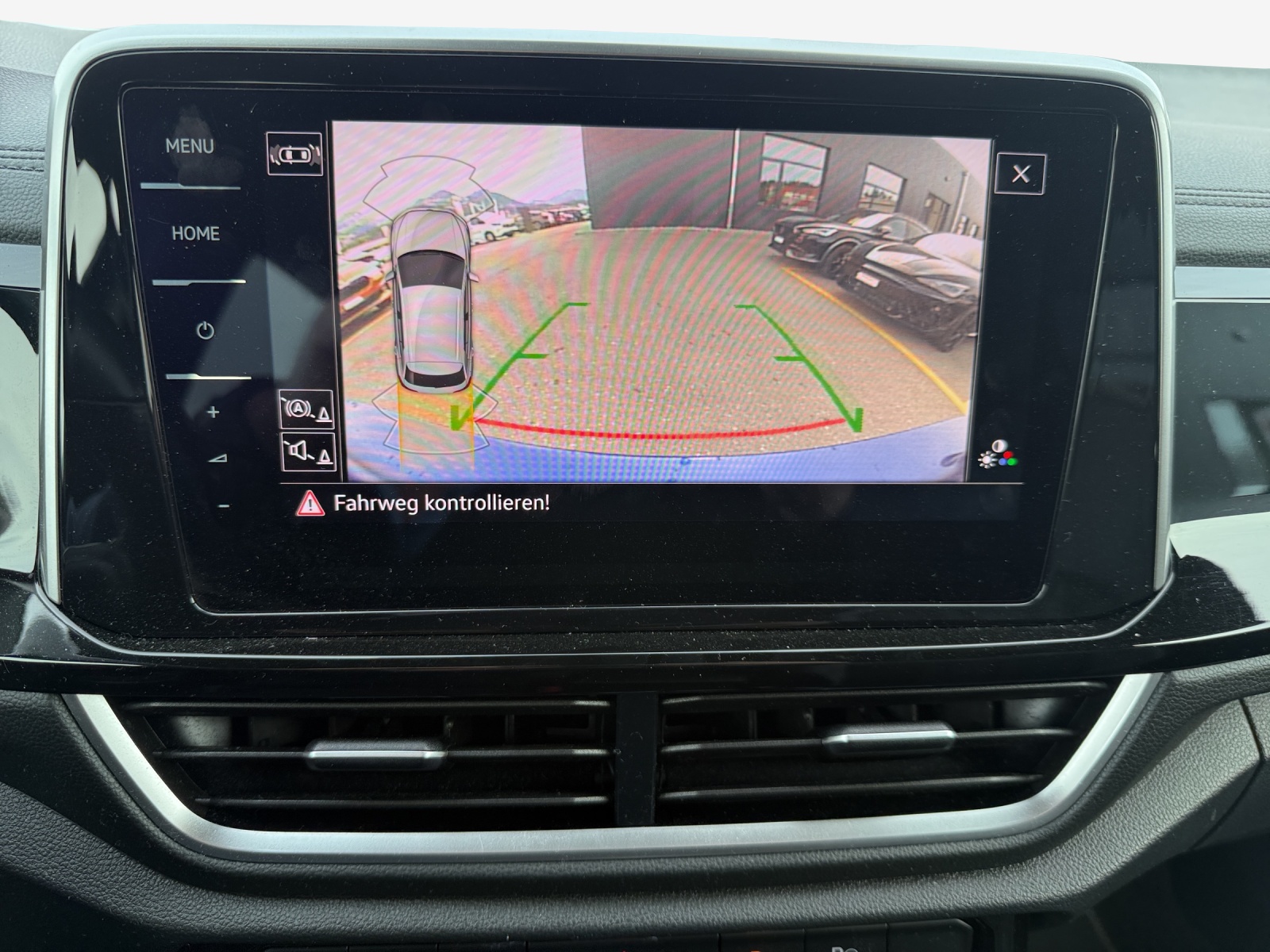 VW T-Roc 2.0 TSI R-Line DSG 4Motion-image-14