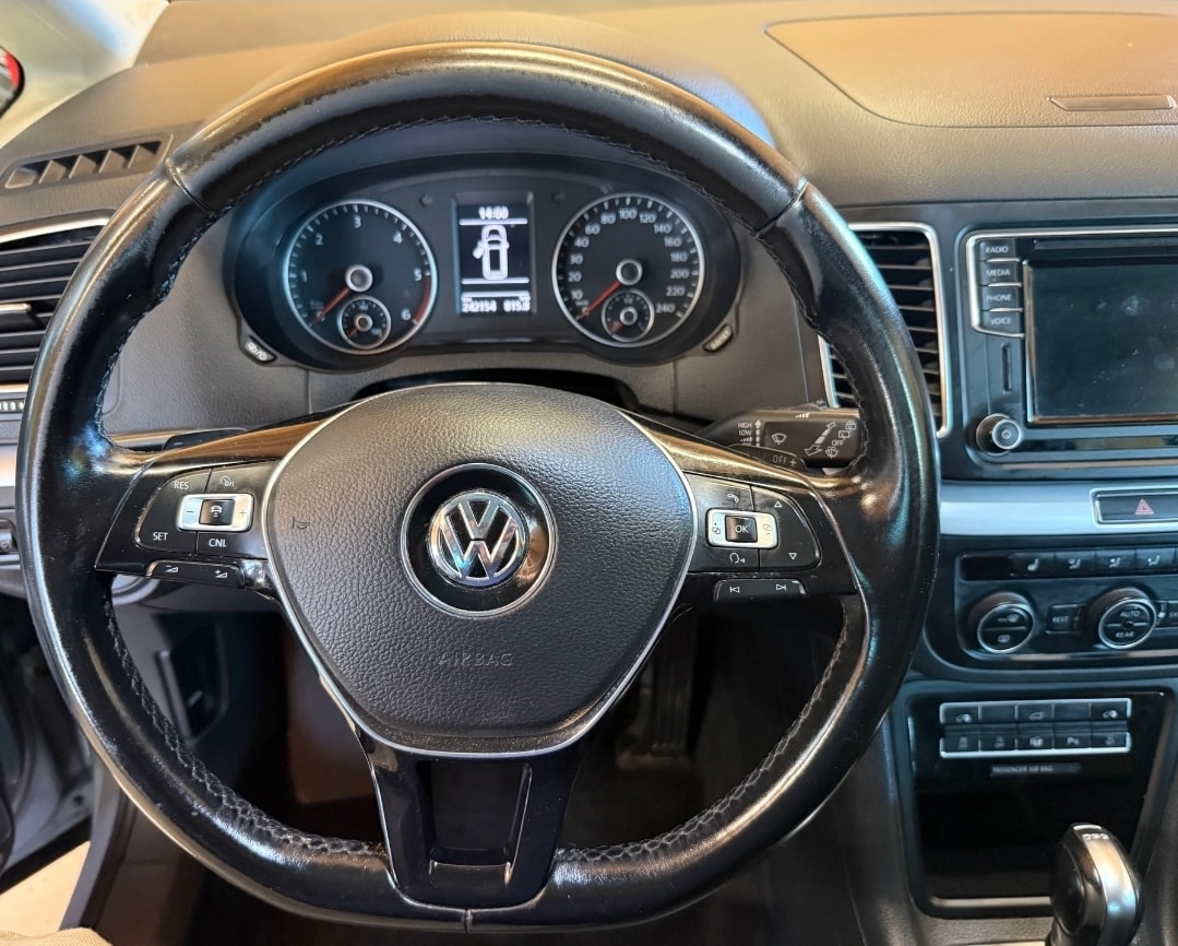 VW Sharan 2.0 TDI BMT Comfortline 4Motion DSG-image-10