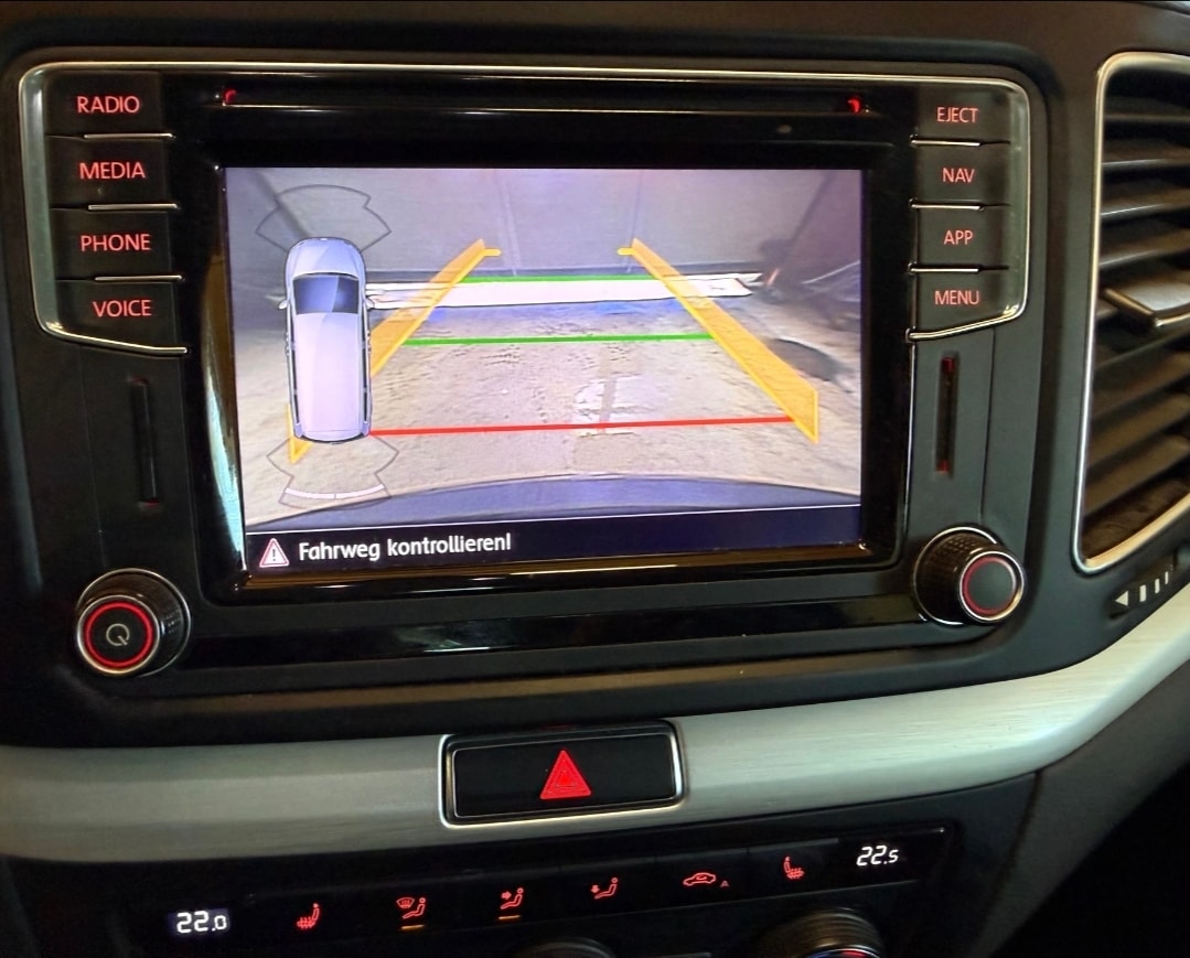 VW Sharan 2.0 TDI BMT Comfortline 4Motion DSG-image-14