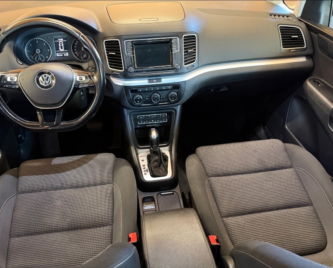 VW Sharan 2.0 TDI BMT Comfortline 4Motion DSG-image-9