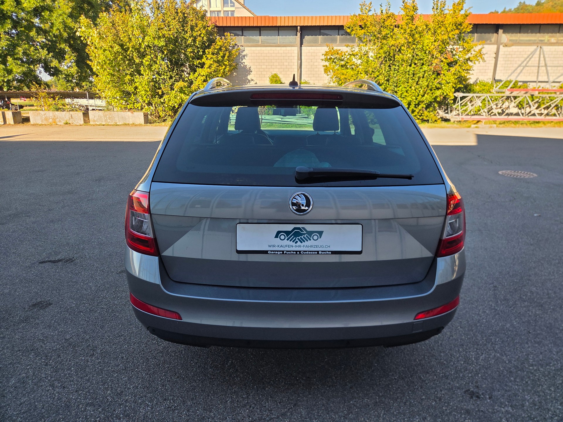 SKODA Octavia Combi 1.8 TSI Elegance 4x4 DSG-image-4