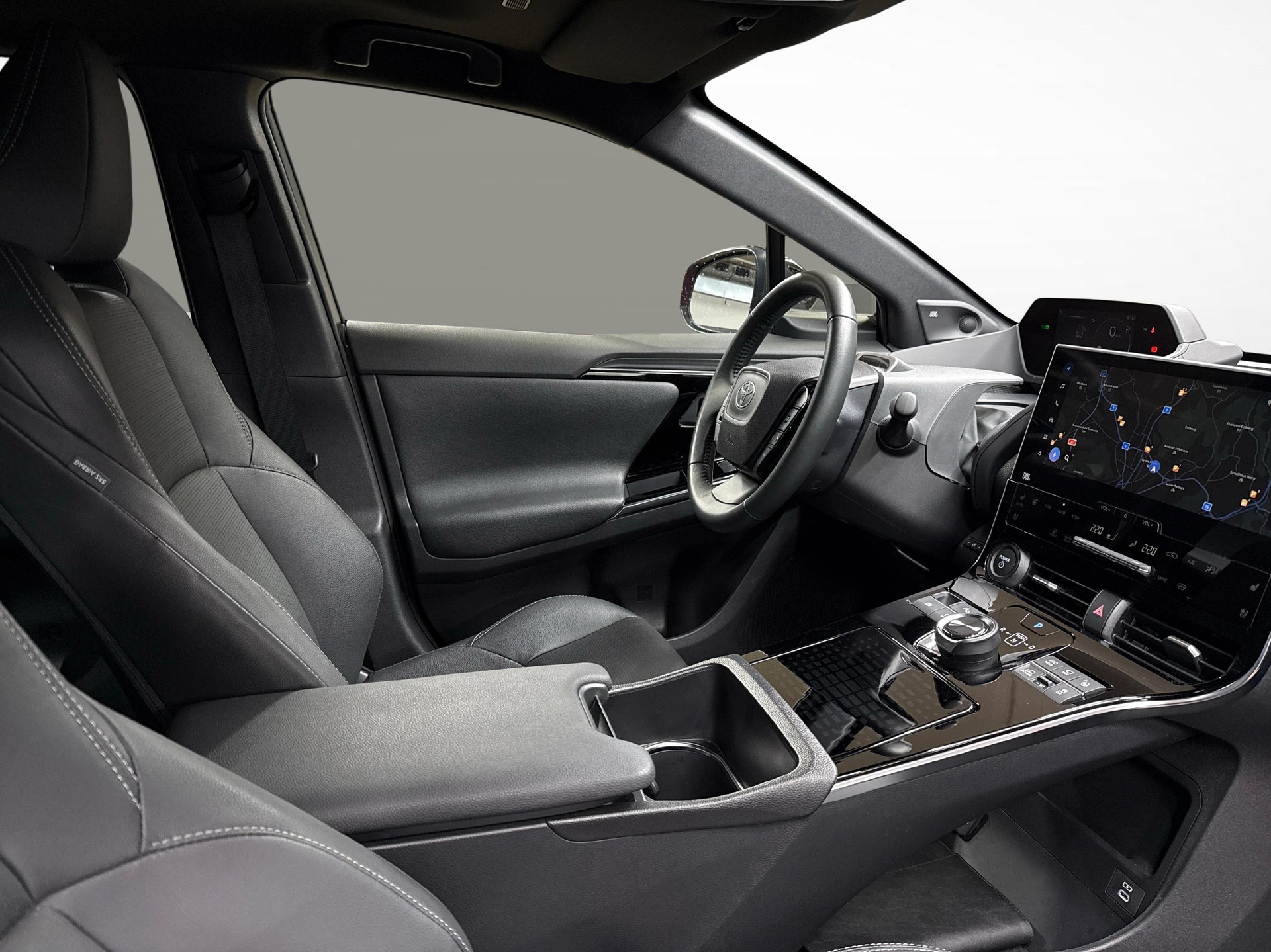 TOYOTA bZ4X Premium AWD-image-9