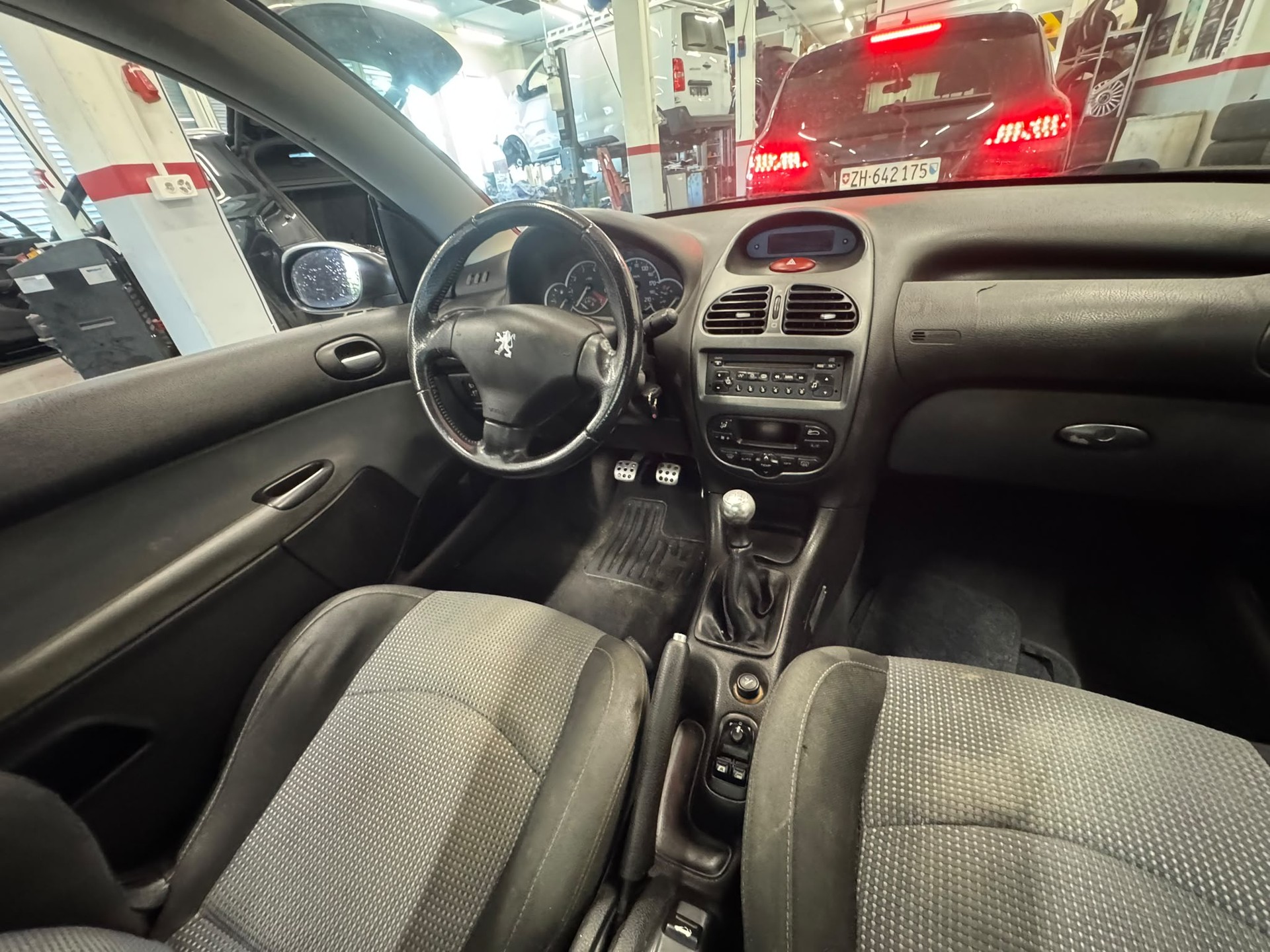 PEUGEOT 206 CC 2.0 16V-image-6