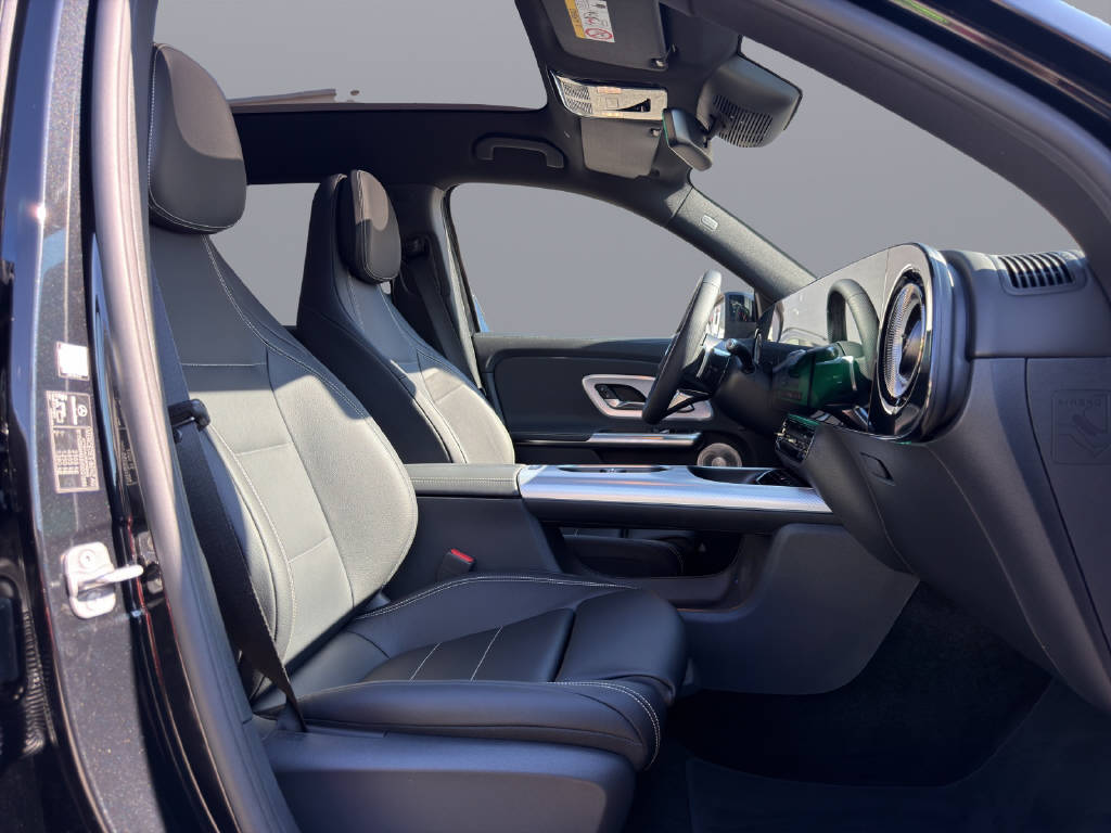 MERCEDES-BENZ GLB 220 4matic-image-15