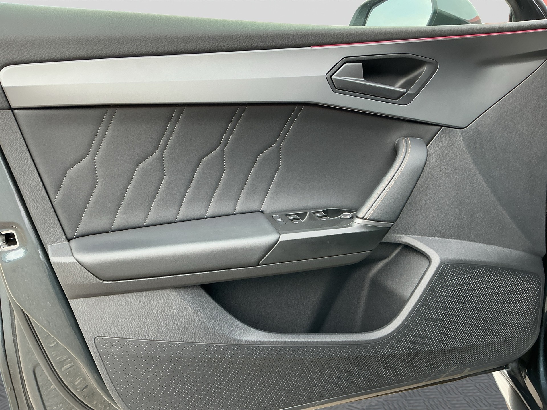 CUPRA LEON VZ 2.0 TSI DSG-image-7