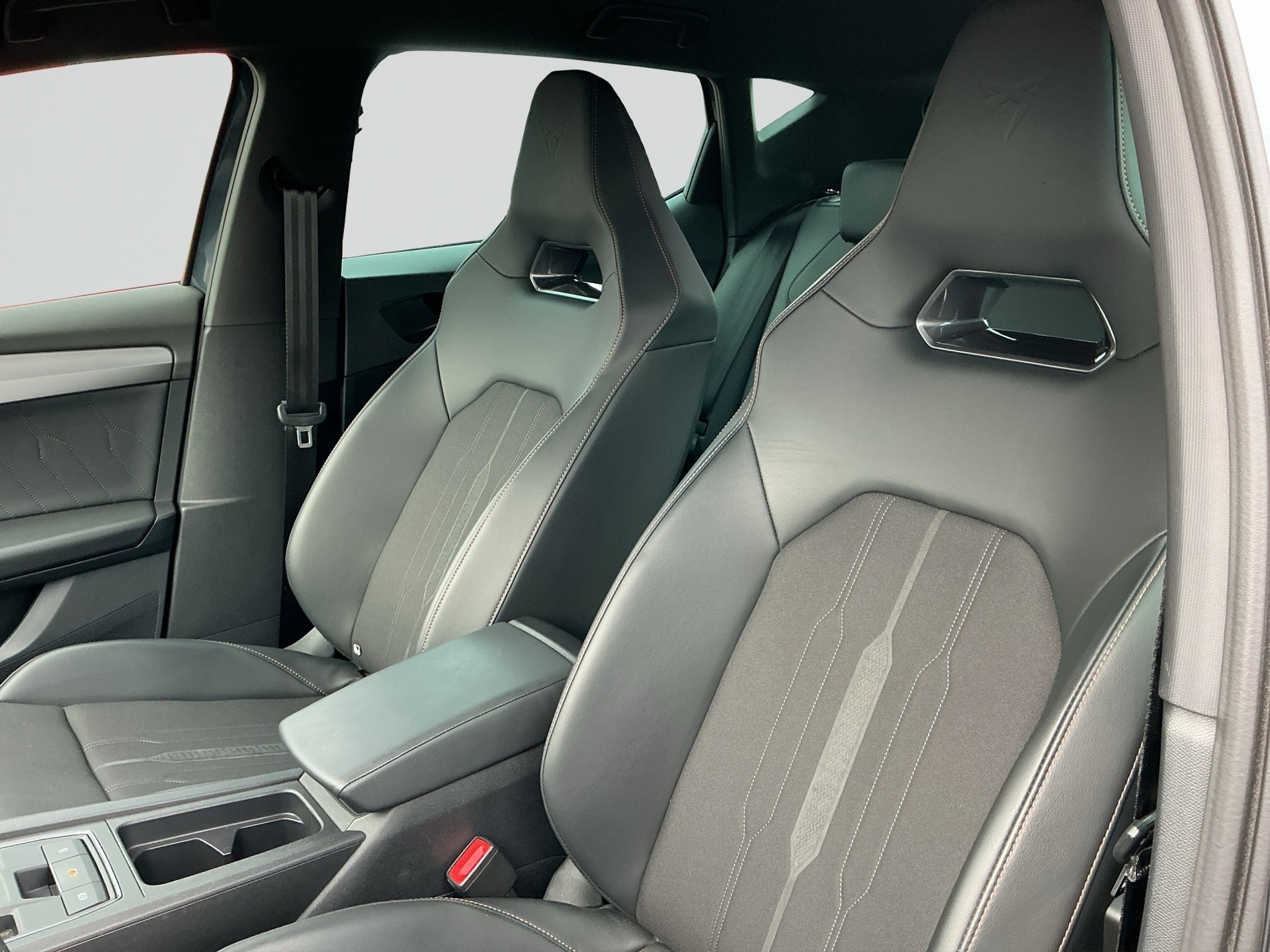 CUPRA LEON VZ 2.0 TSI DSG-image-6