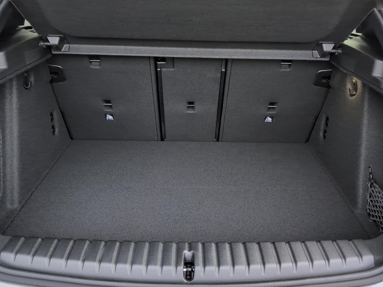 BMW 1er Reihe F70 M135i xDrive-image-13