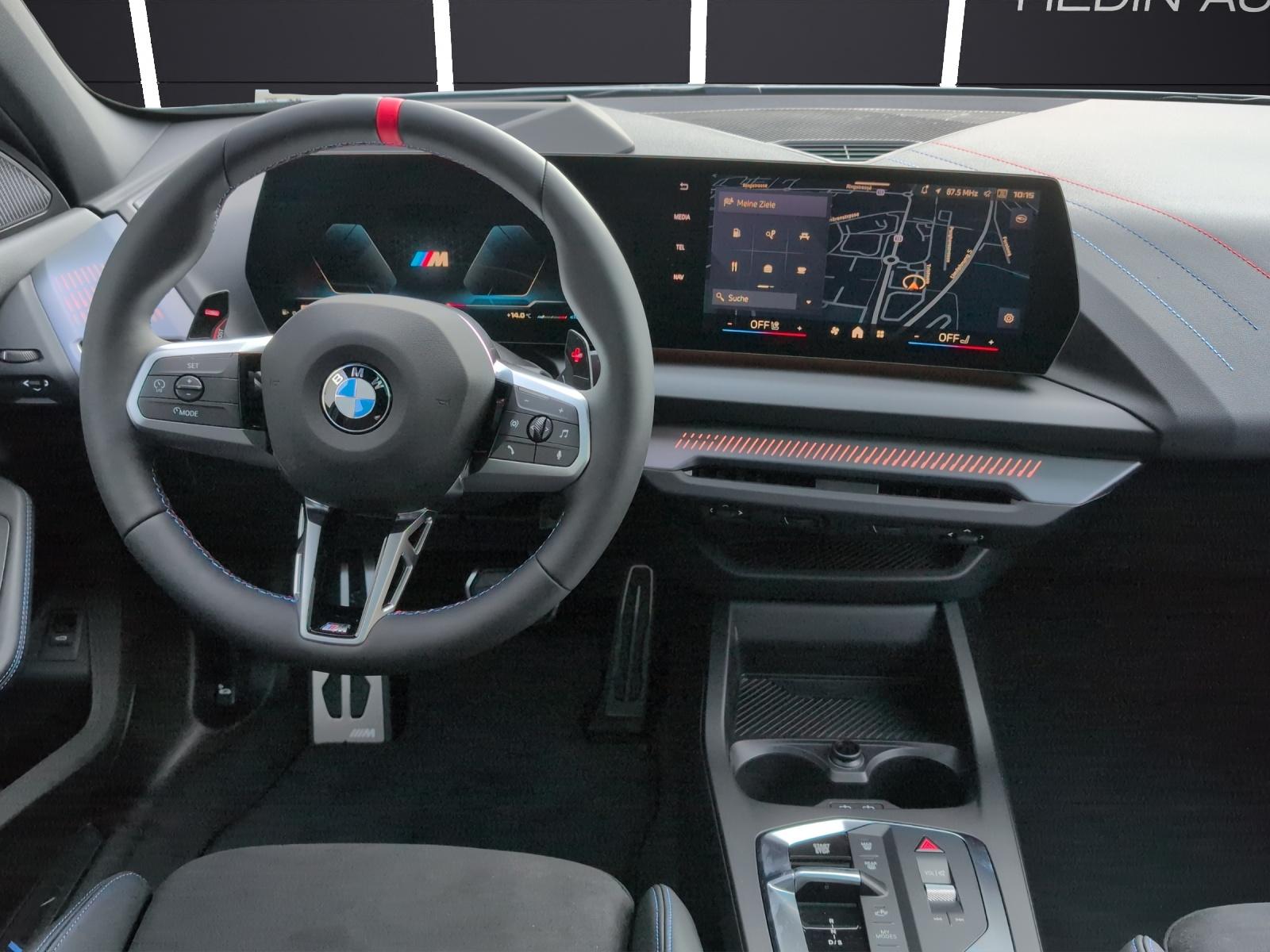 BMW 1er Reihe F70 M135i xDrive-image-18