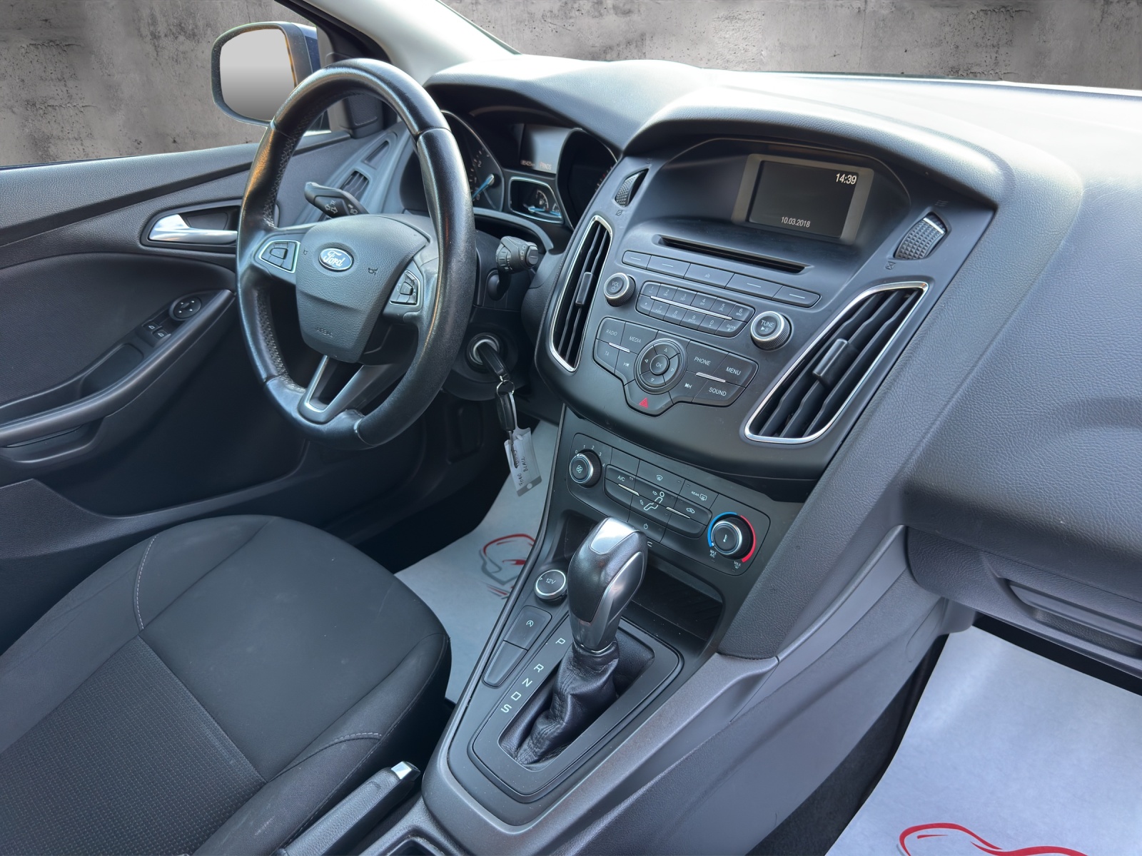 FORD Focus 1.0 SCTi Business Automatic-image-12