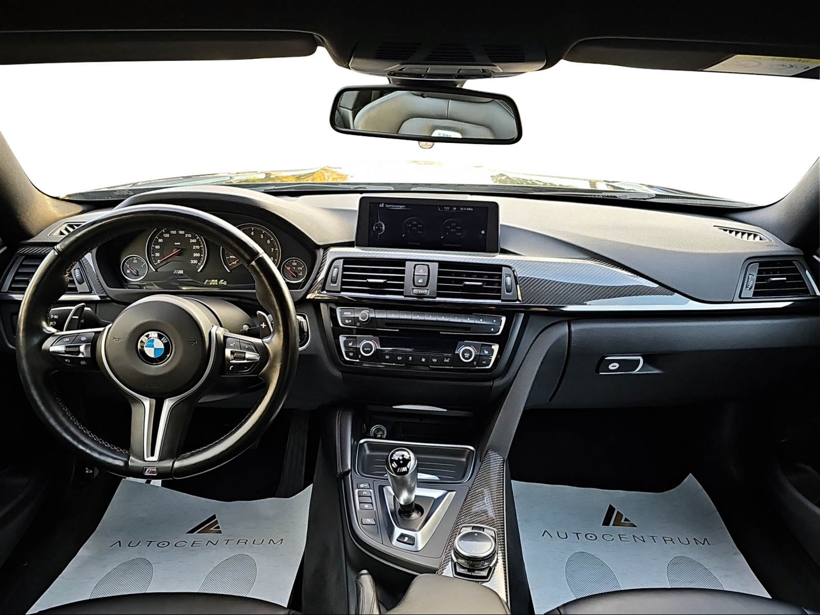 BMW M4 Coupé DKG-image-11