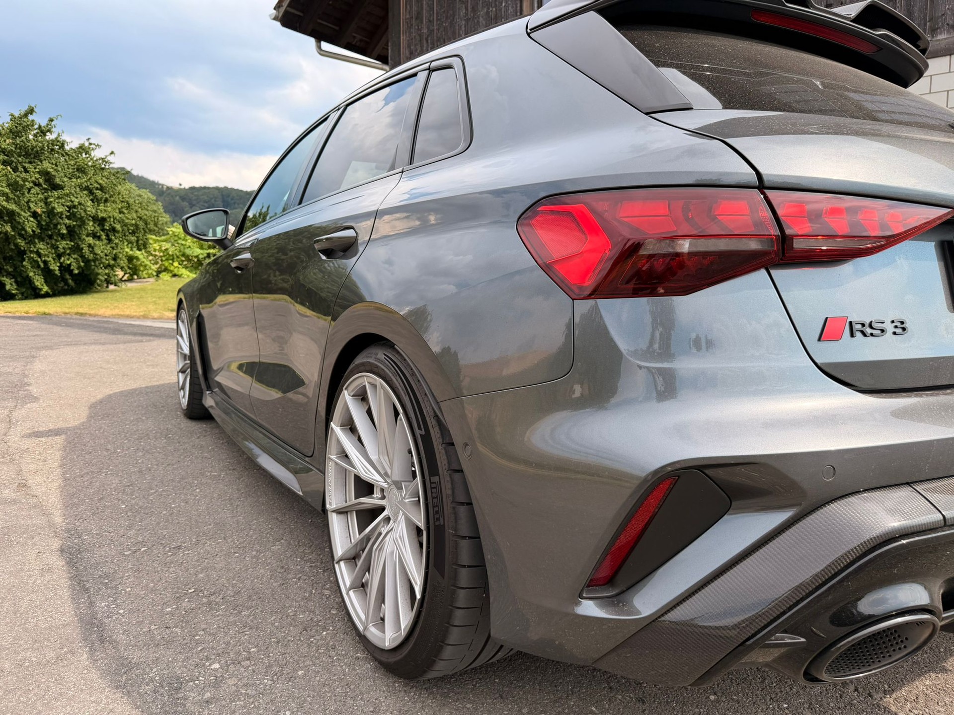 AUDI RS3 Sportback 2.5 TSI quattro S-tronic-image-4