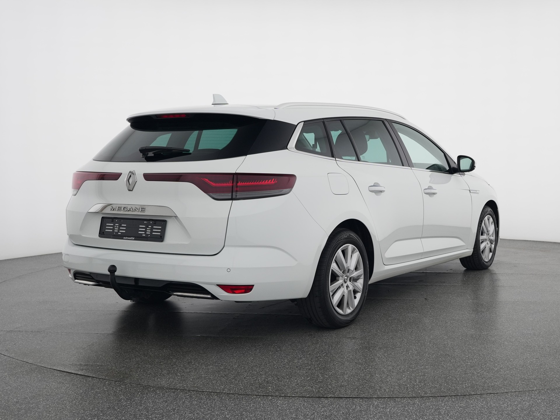 RENAULT Mégane Grandtour 1.5 dCi Intens EDC-image-1