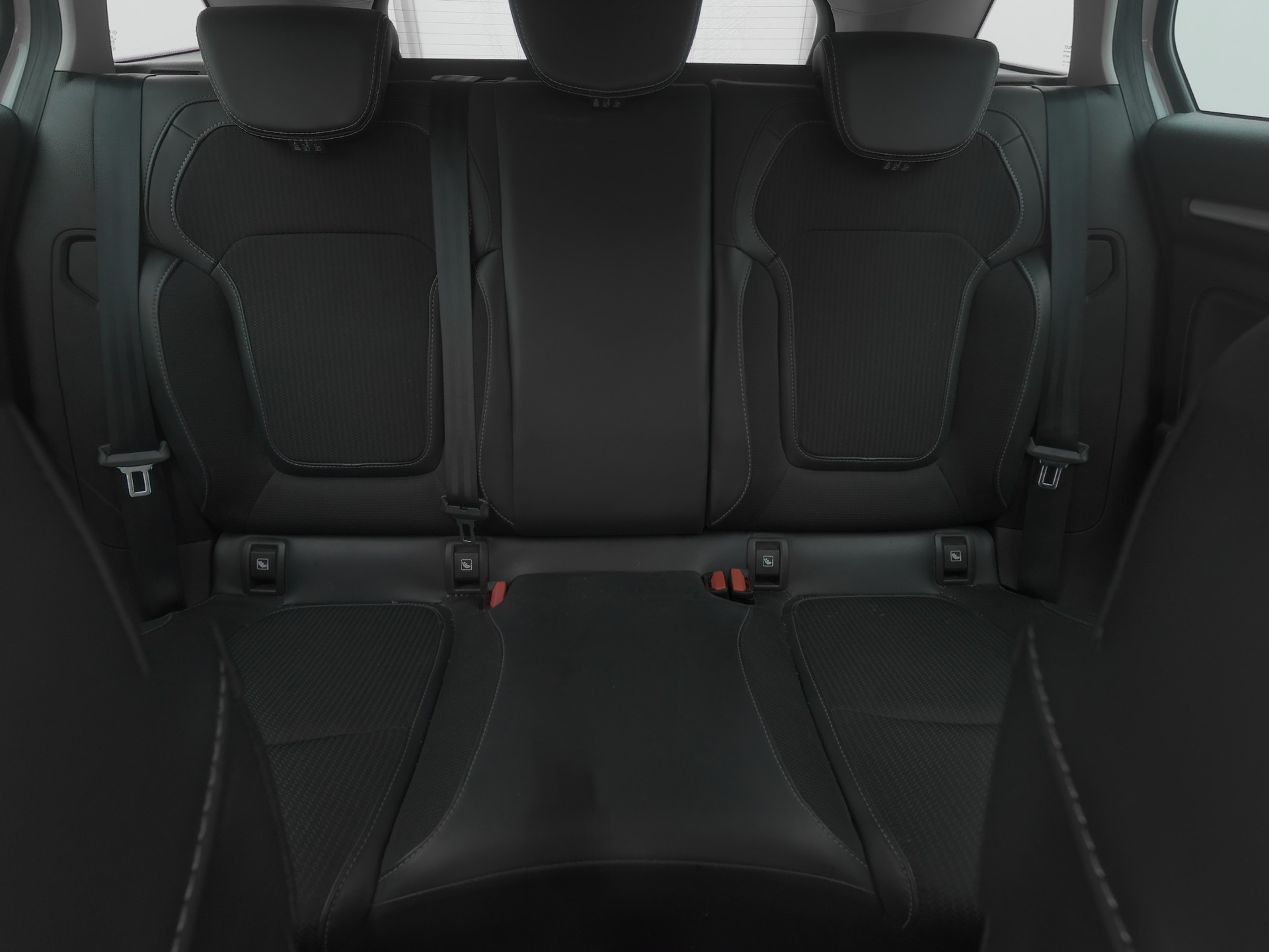 RENAULT Mégane Grandtour 1.5 dCi Intens EDC-image-10