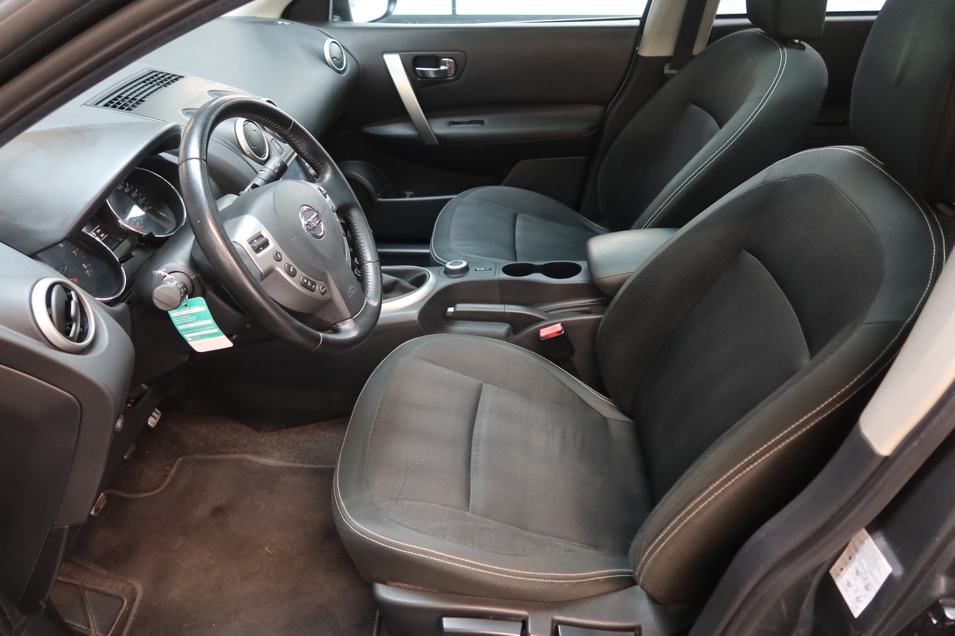 NISSAN Qashqai 2.0 acenta-image-8