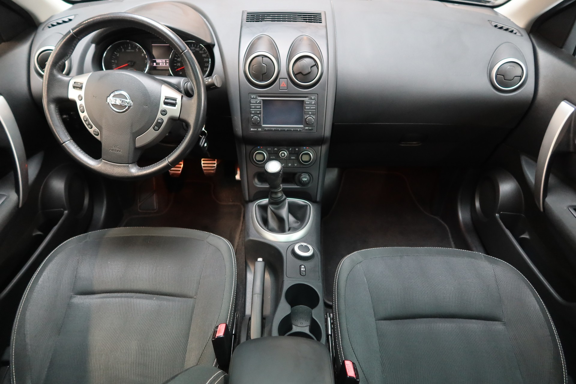 NISSAN Qashqai 2.0 acenta-image-9