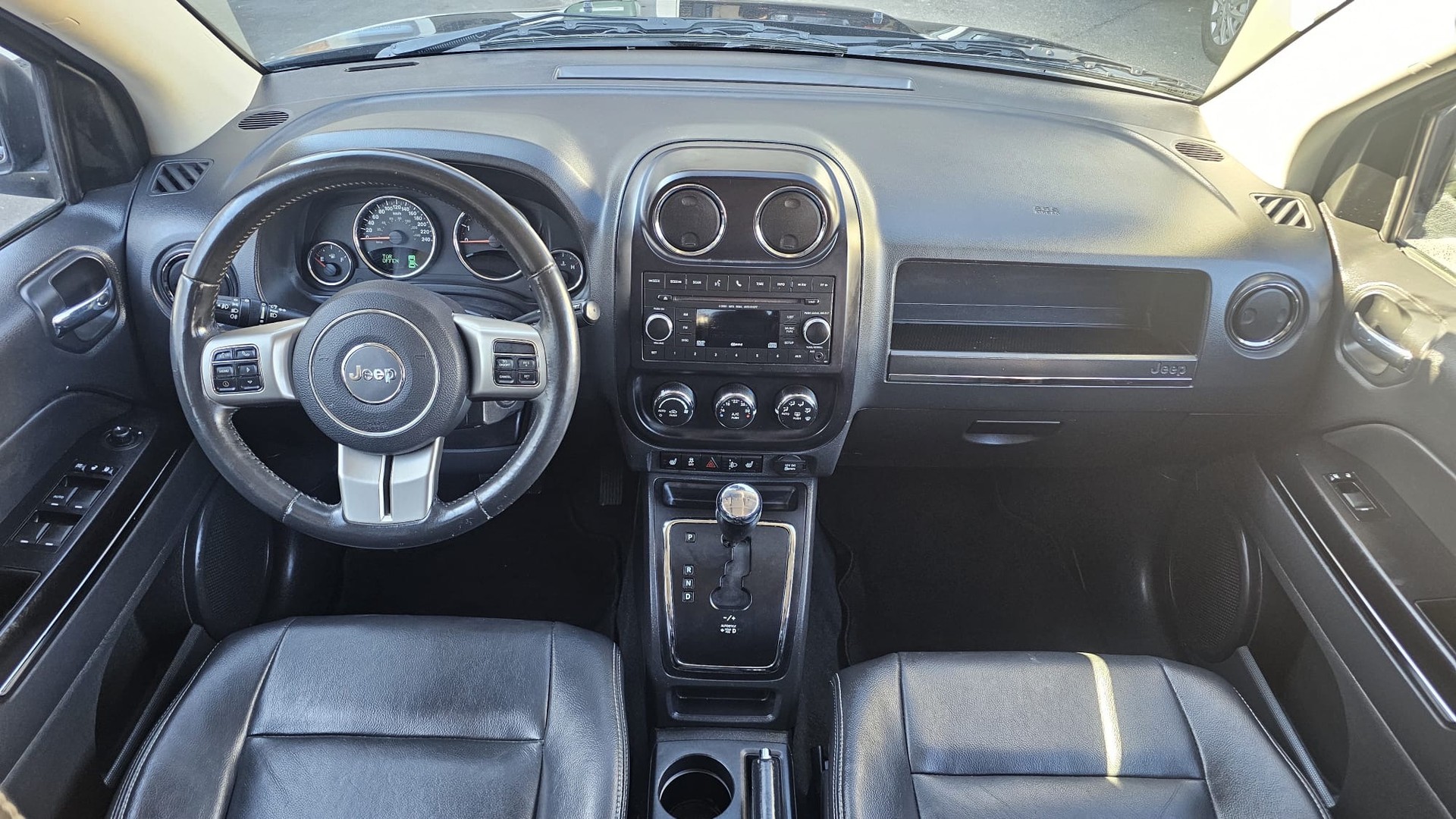 JEEP Compass 2.4 Limited CVT-image-10