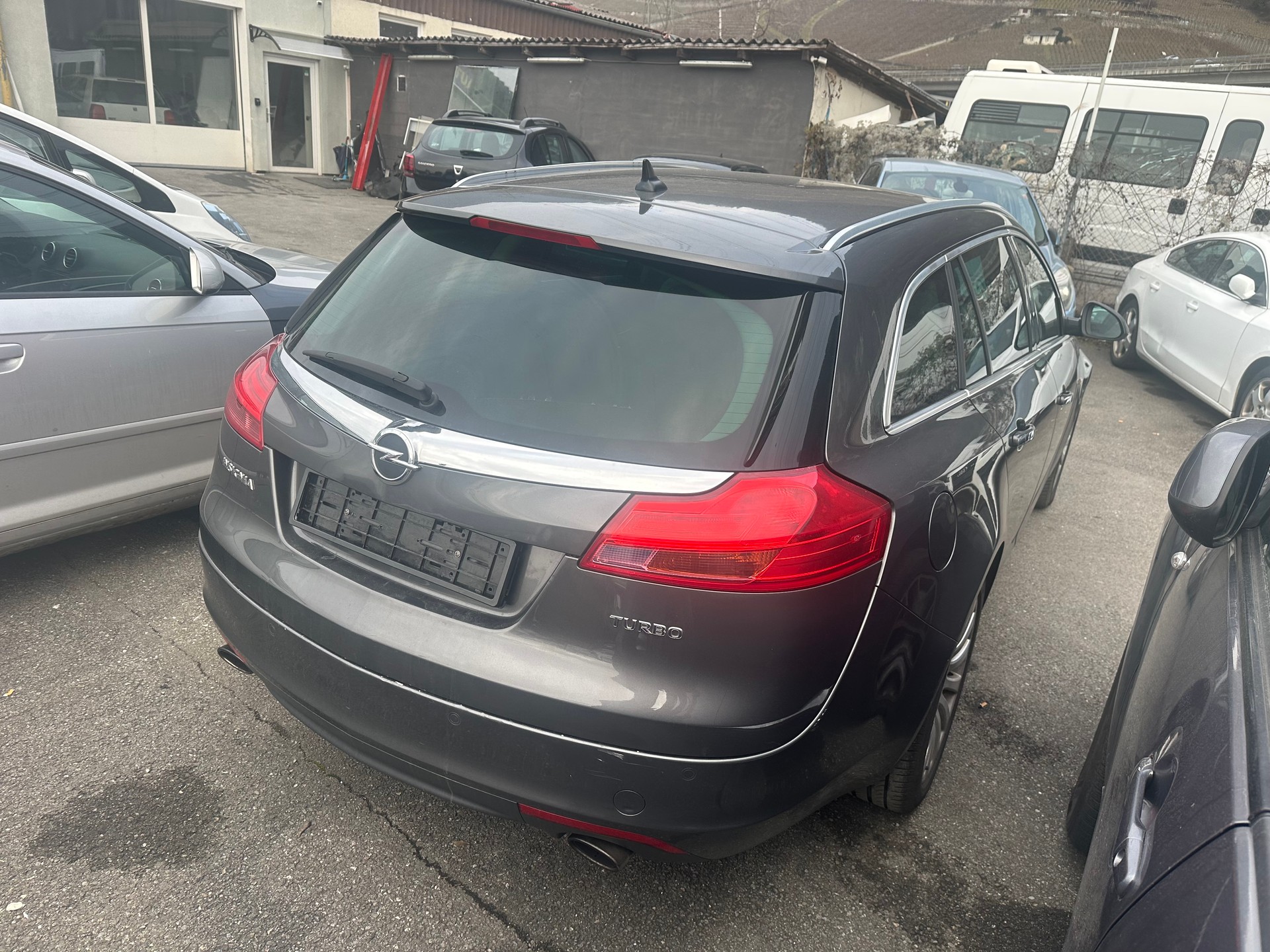 OPEL Insignia Sports Tourer 2.0 Turbo Cosmo Automatic-image-4