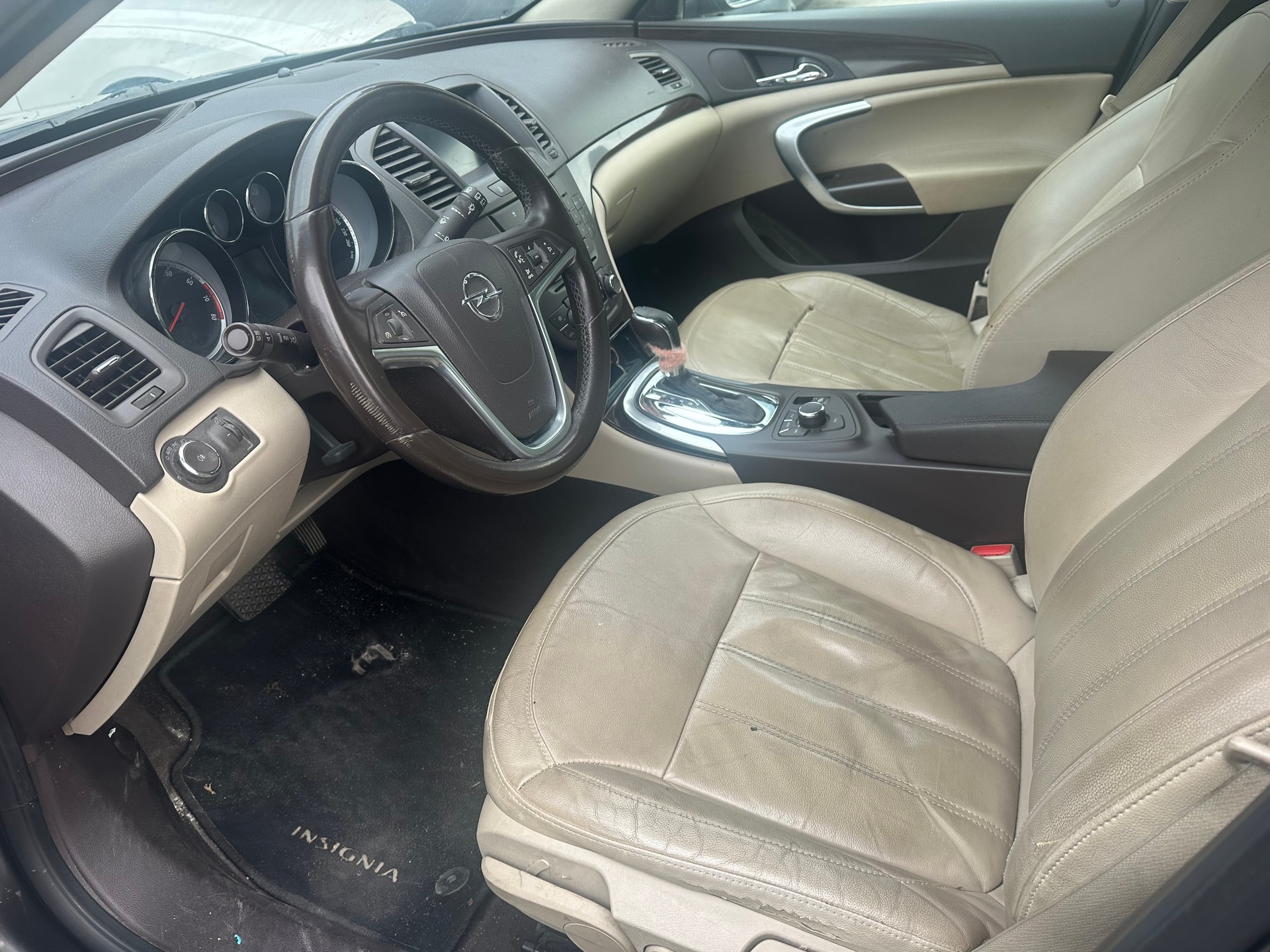 OPEL Insignia Sports Tourer 2.0 Turbo Cosmo Automatic-image-6