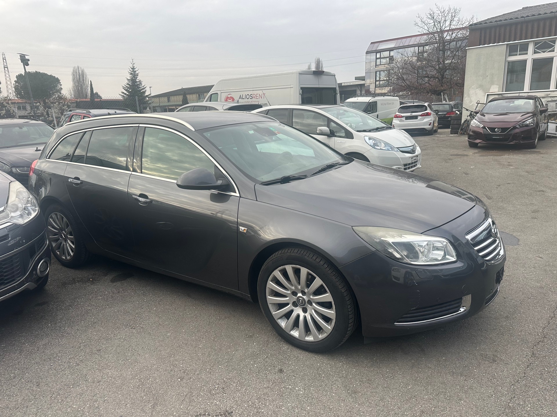 OPEL Insignia Sports Tourer 2.0 Turbo Cosmo Automatic-image-2