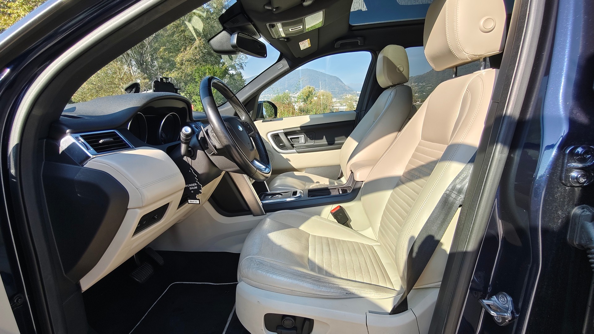 LAND ROVER 2.0 Si4 HSE Luxury-image-5