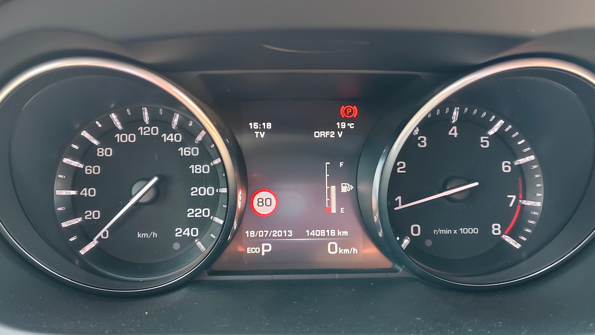 LAND ROVER 2.0 Si4 HSE Luxury-image-4