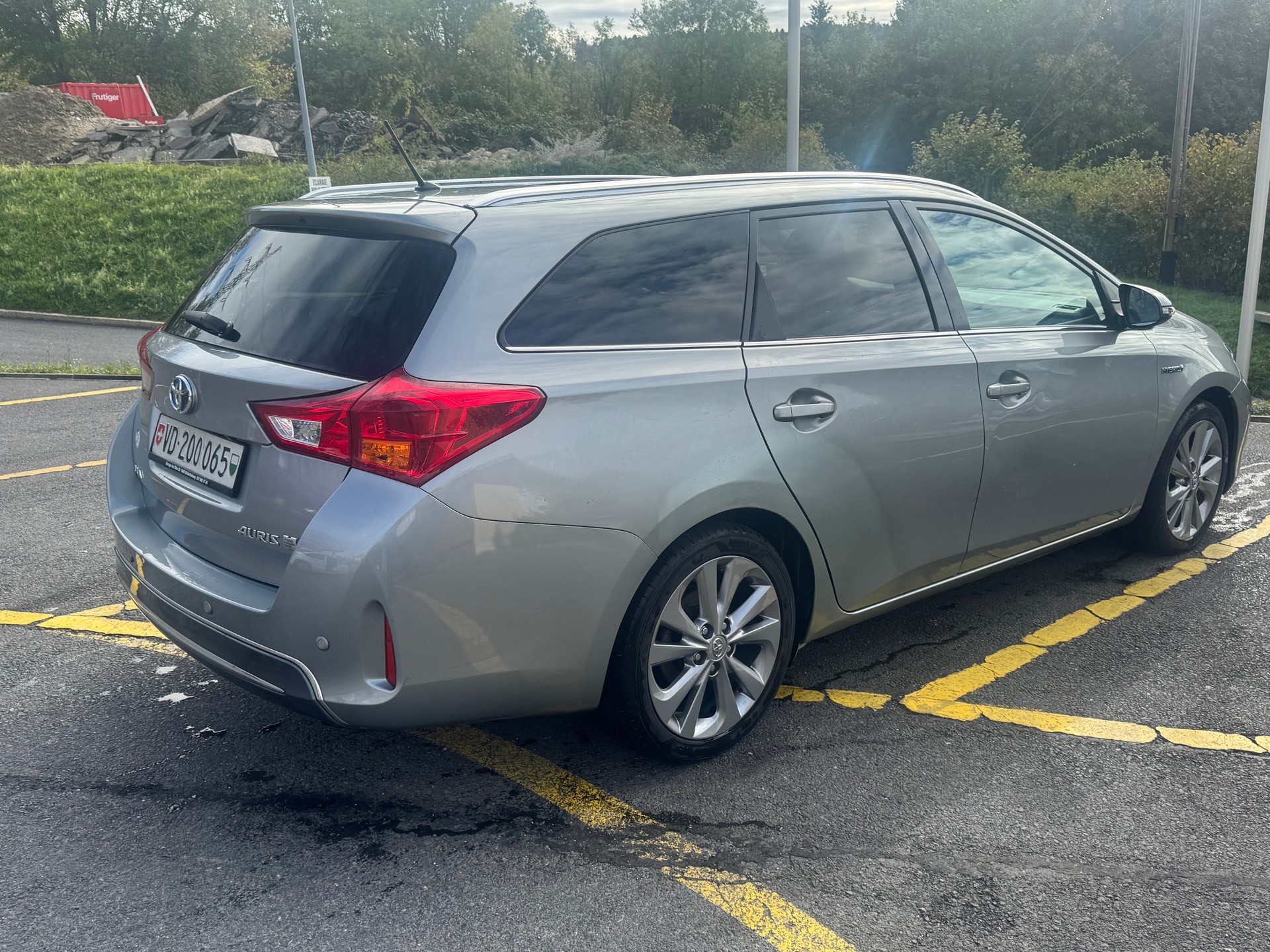 TOYOTA Auris Touring Sports 1.8 16V HSD Linea Luna-image-4