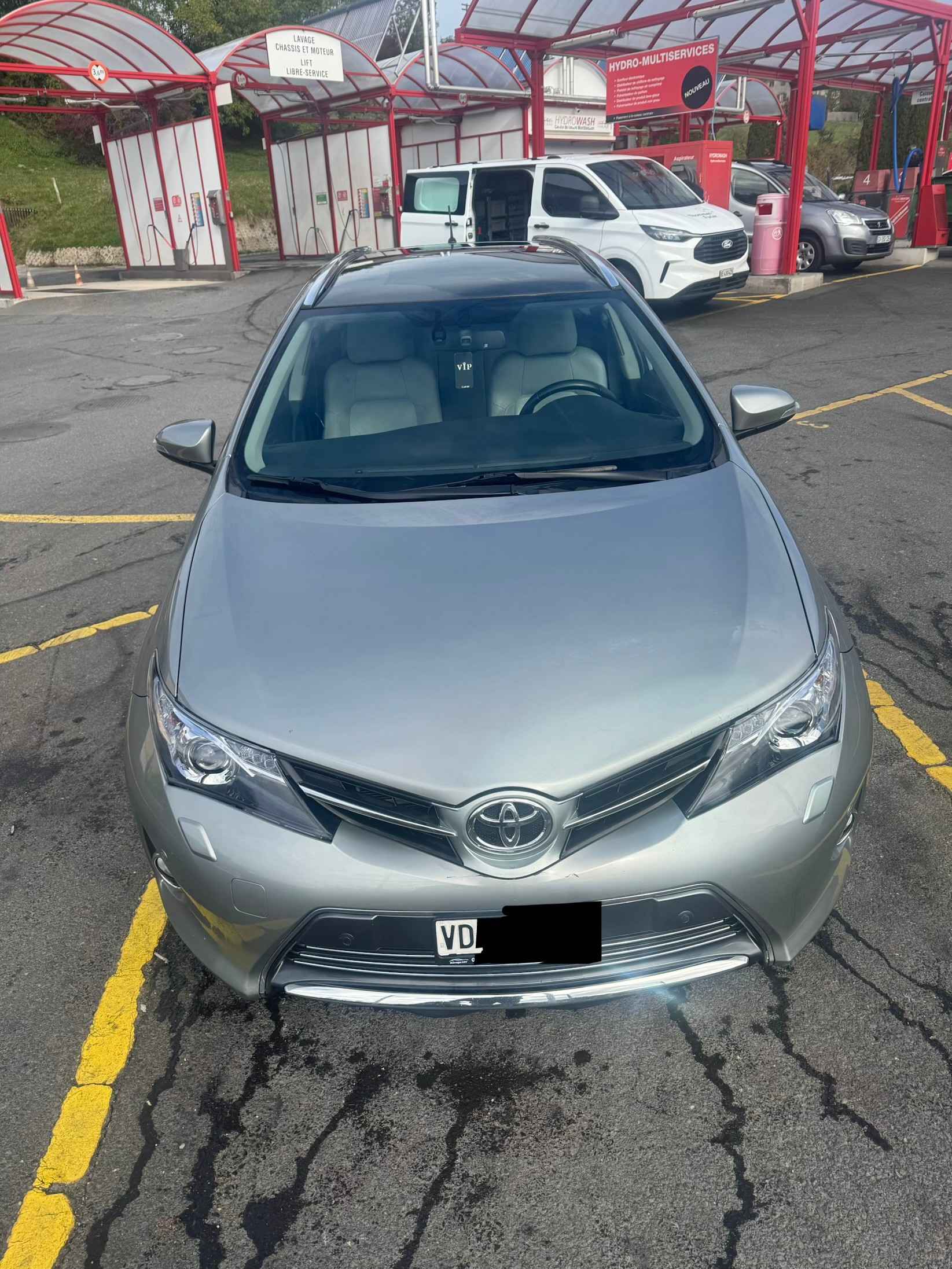 TOYOTA Auris Touring Sports 1.8 16V HSD Linea Luna-image-1